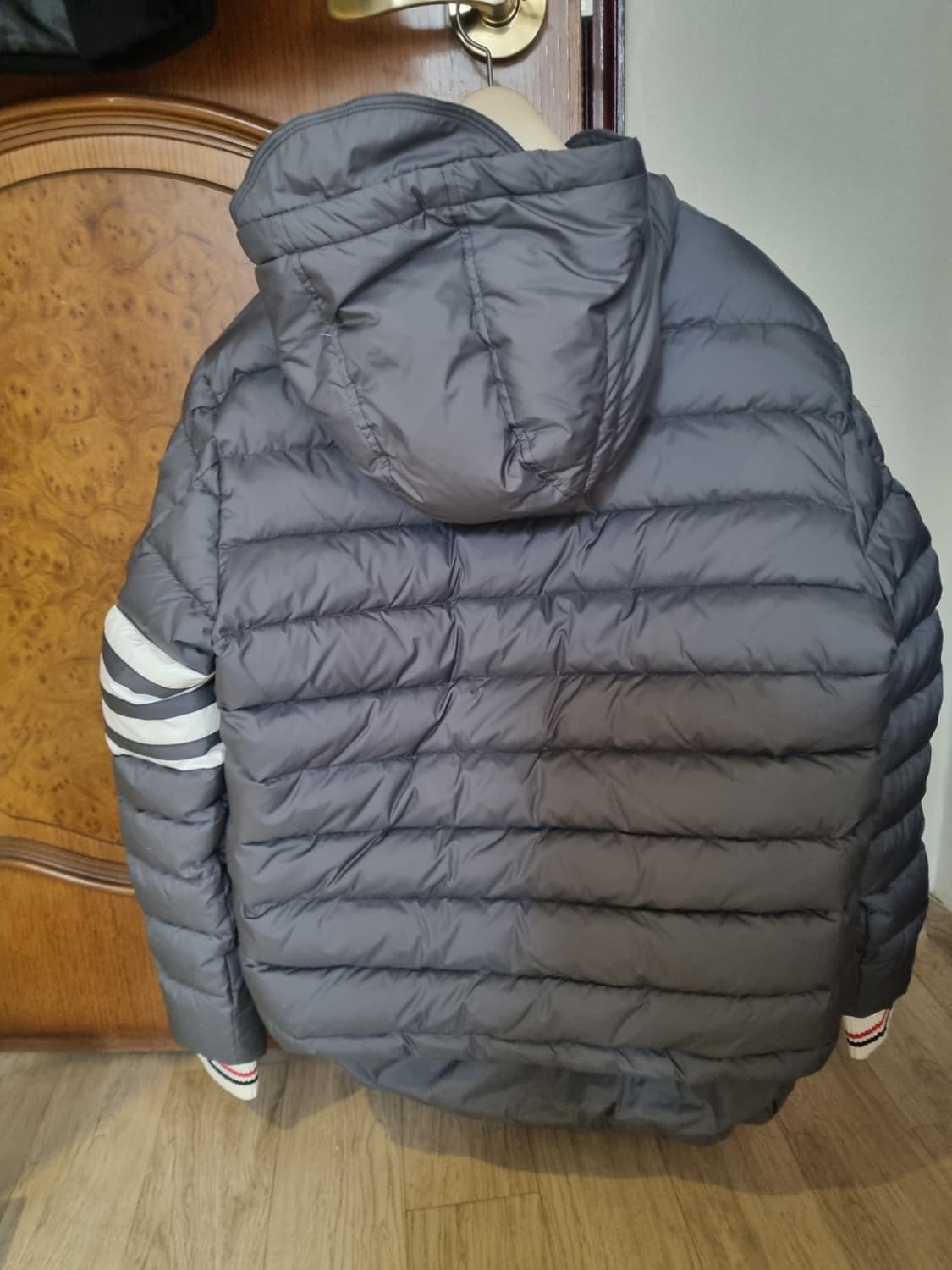 톰브라운 패딩.  L 상품이미지2