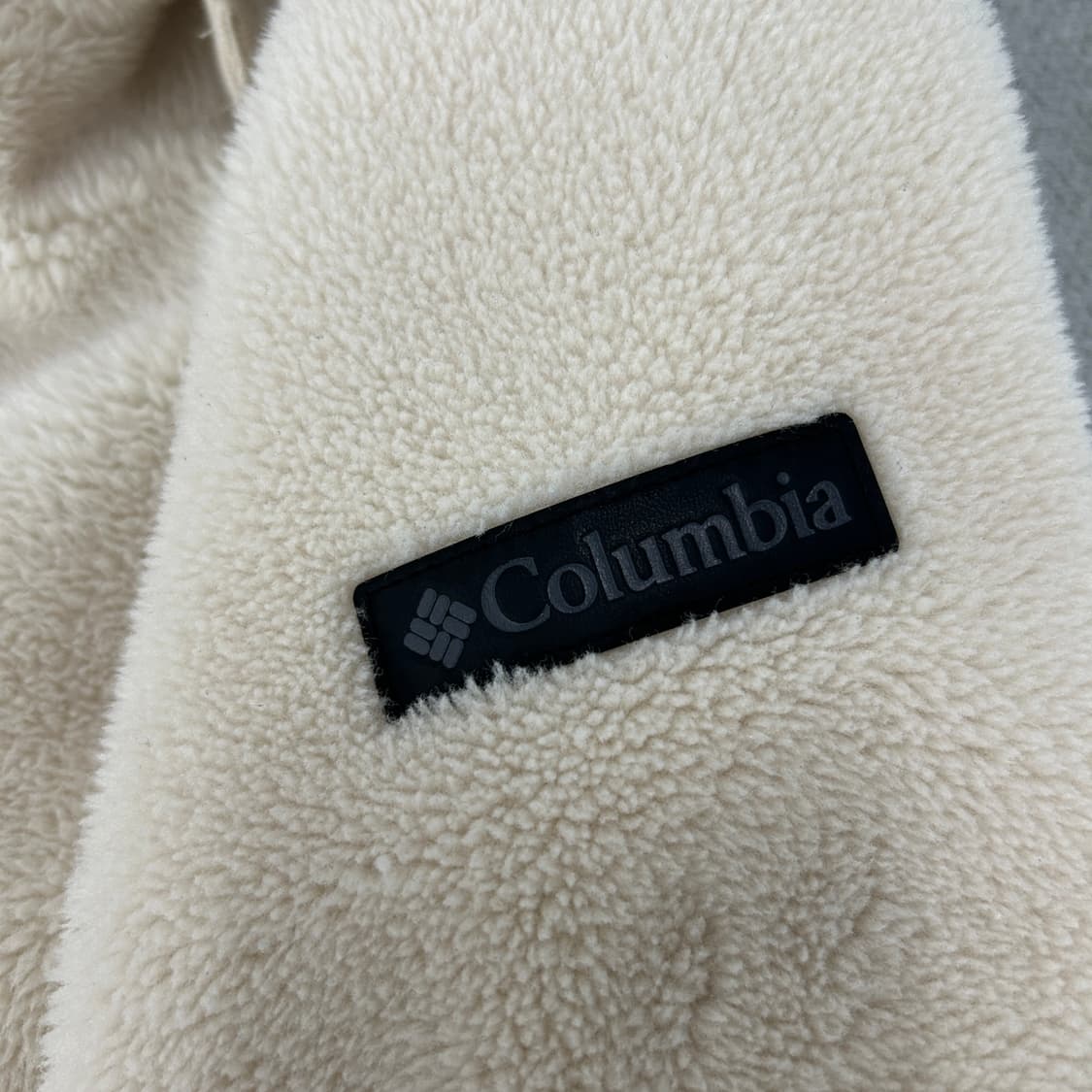 컬럼비아 아이보리 뽀글이 후리스 집업 m 상품이미지3