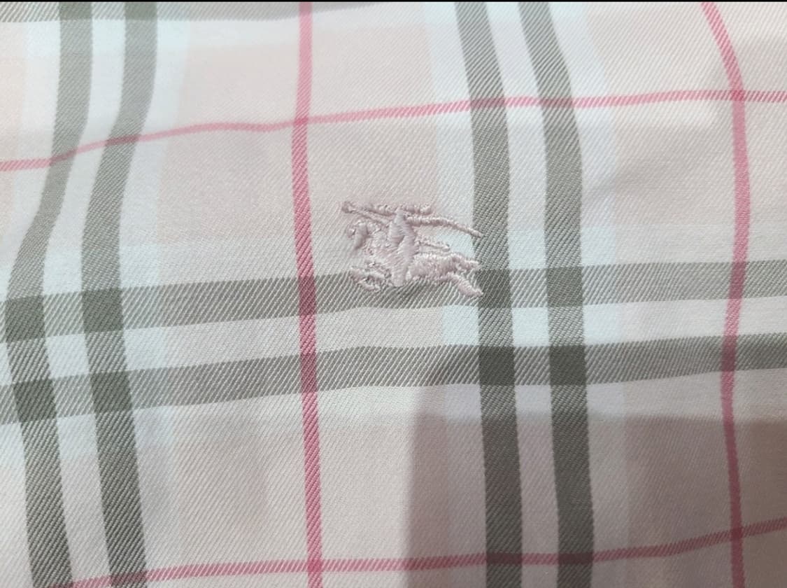 버버리 핑크색 체크셔츠 상품이미지1