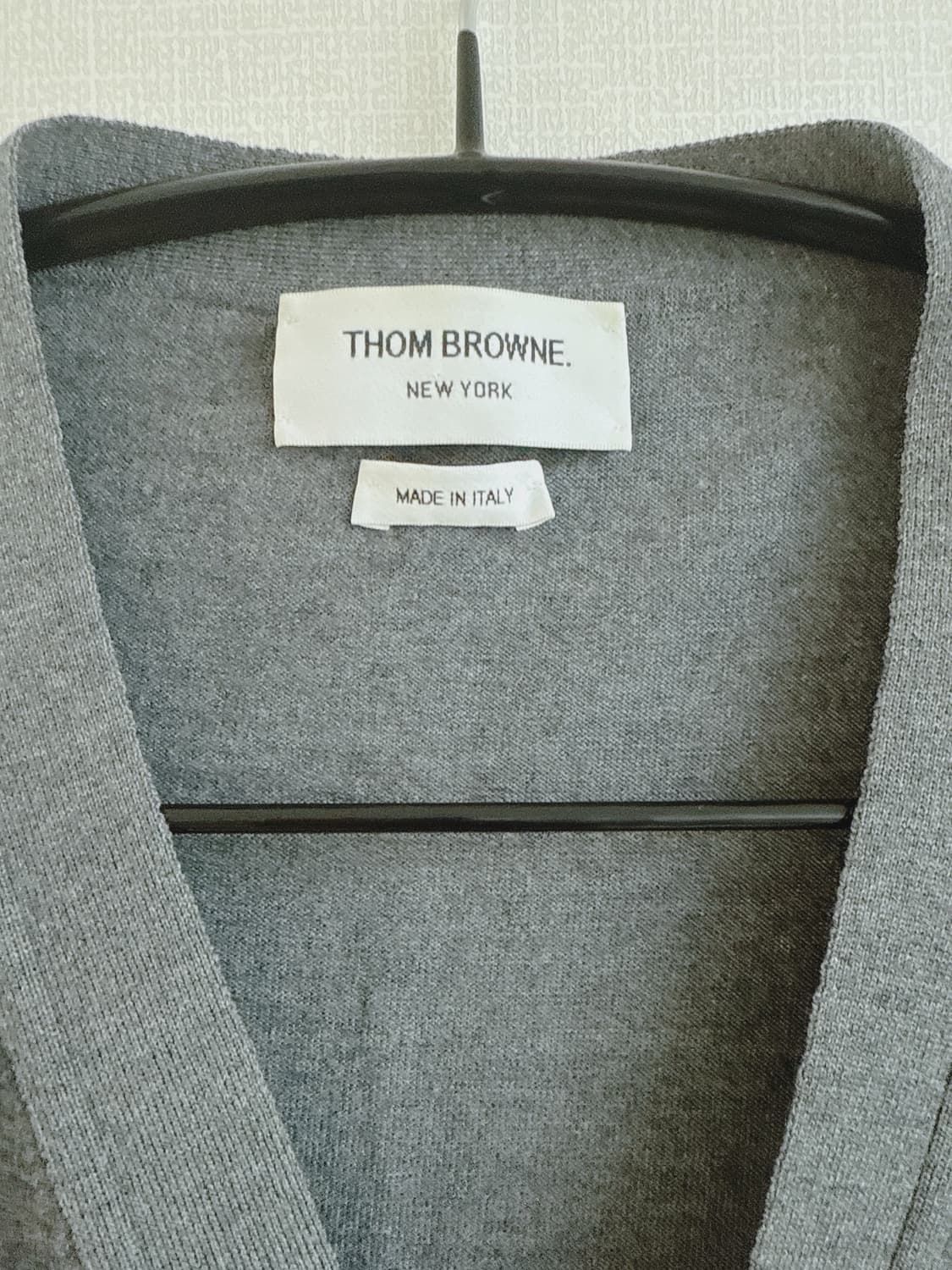 톰브라운 메리노울 사선 가디건 (3) 상품이미지3