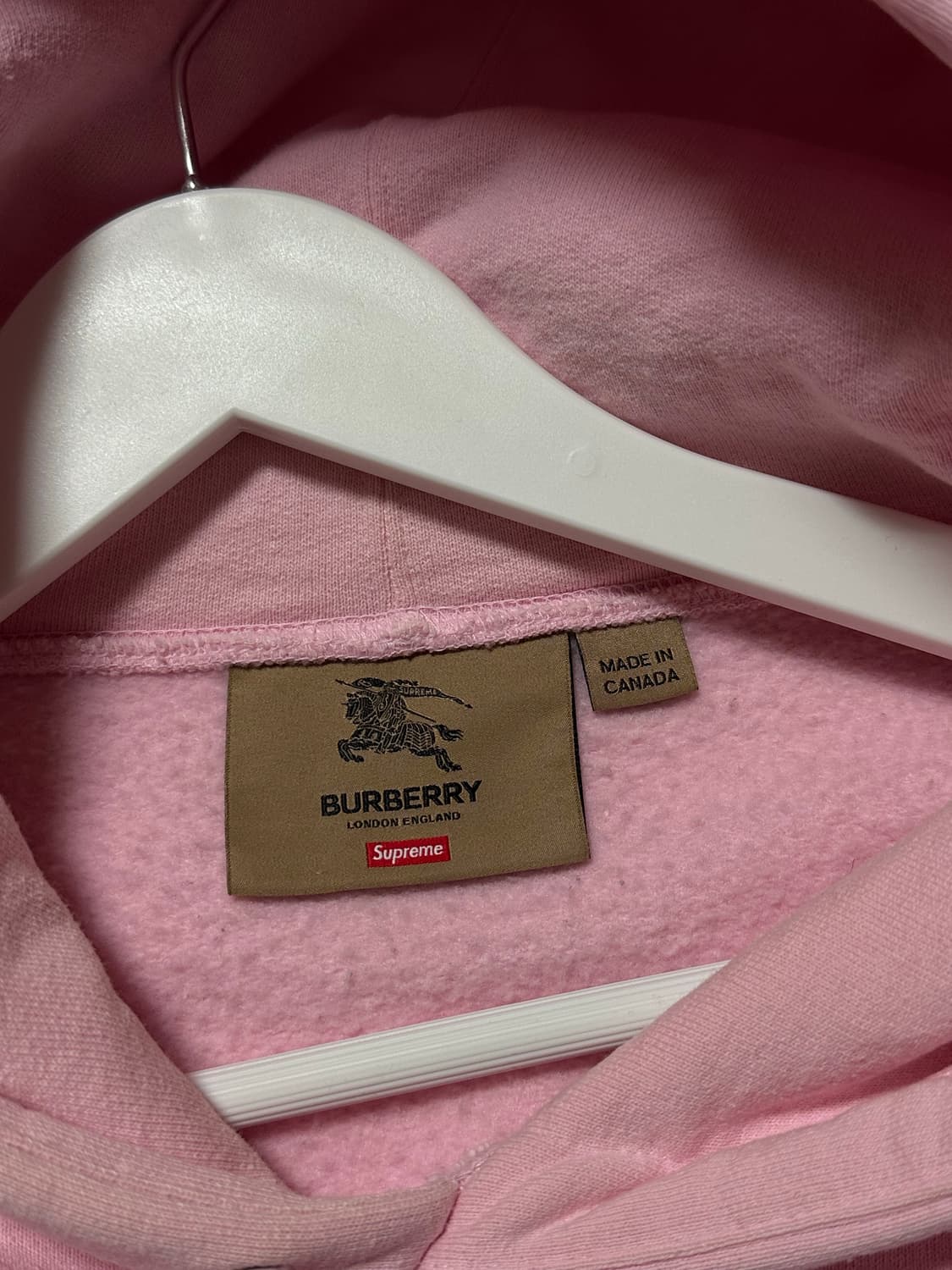 슈프림 x 버버리 미들로고 핑크 후드티 상품이미지6