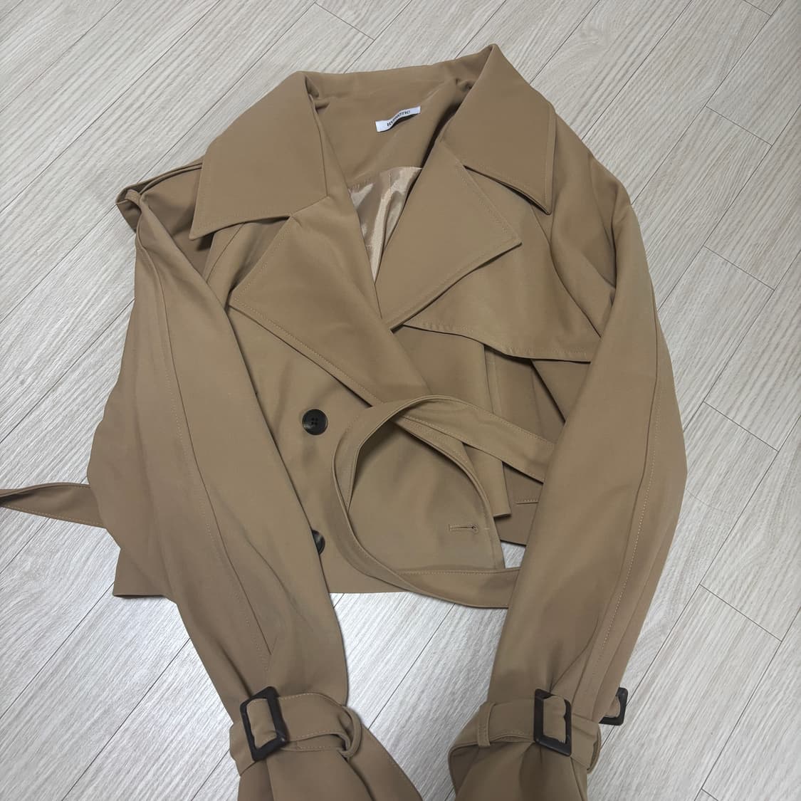 히프나틱 프리미엄 더블 숏 트렌치코트 베이지 상품이미지9