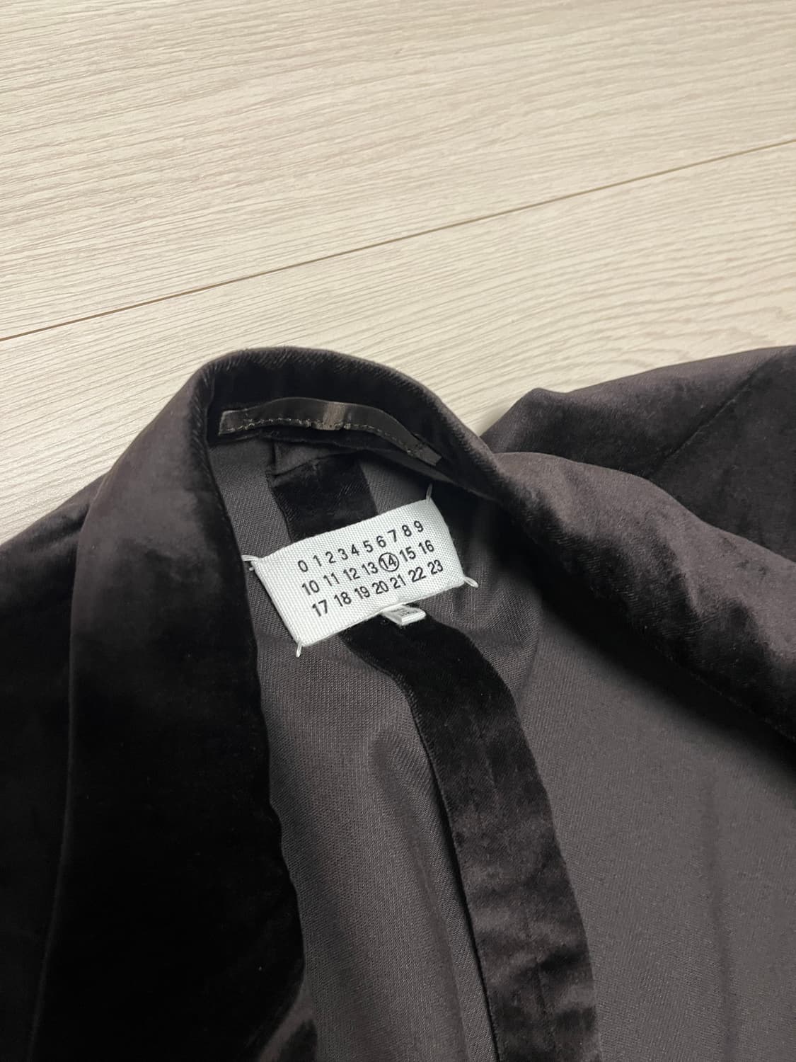 [빠른판매]마르지엘라 벨벳 블레이저 상품이미지3