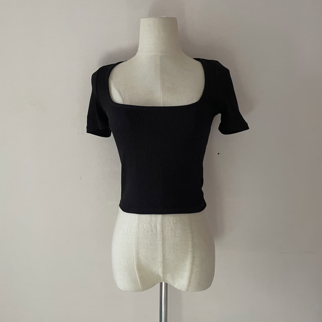 zara 자라 반팔 스퀘어넥 반팔 상품이미지1