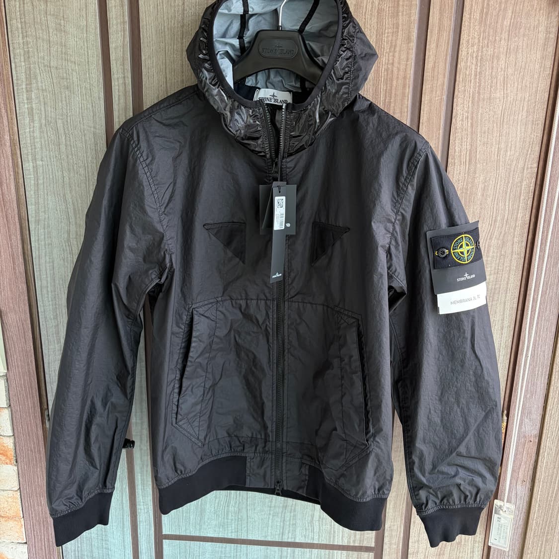 새상품(L)스톤아일랜드 멤브라나 3L TC 후드 자켓 블랙 상품이미지2