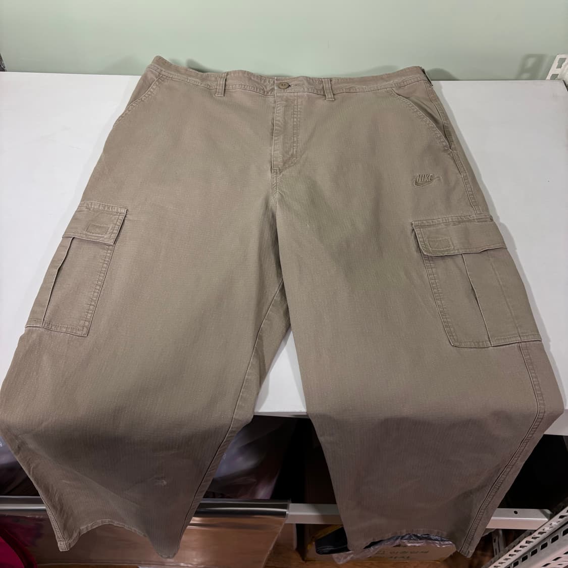 38 나이키 베이지 레귤러핏 카고팬츠 상품이미지3