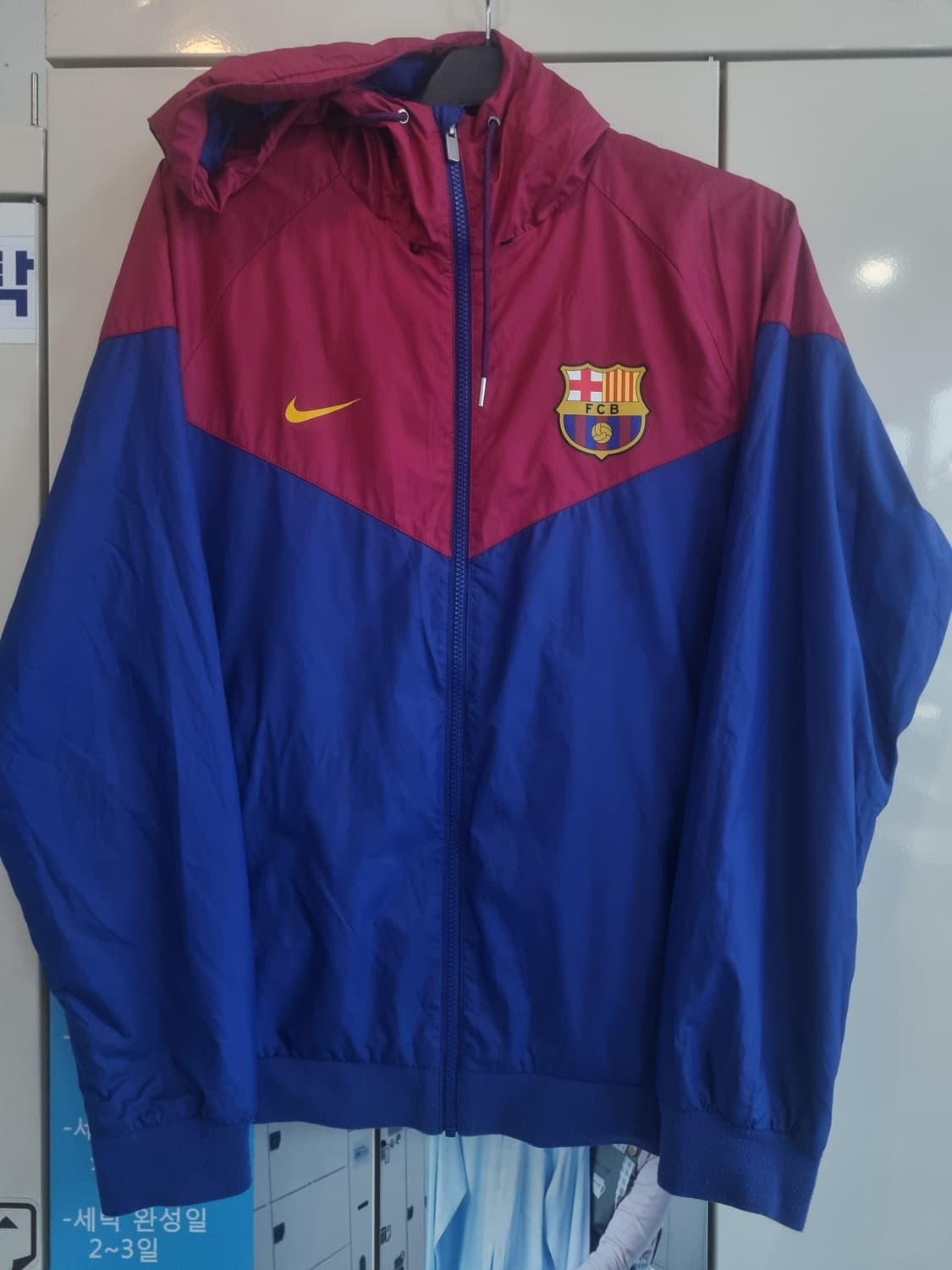 나이키 FC 바르셀로나 윈드러너 L 상품이미지1