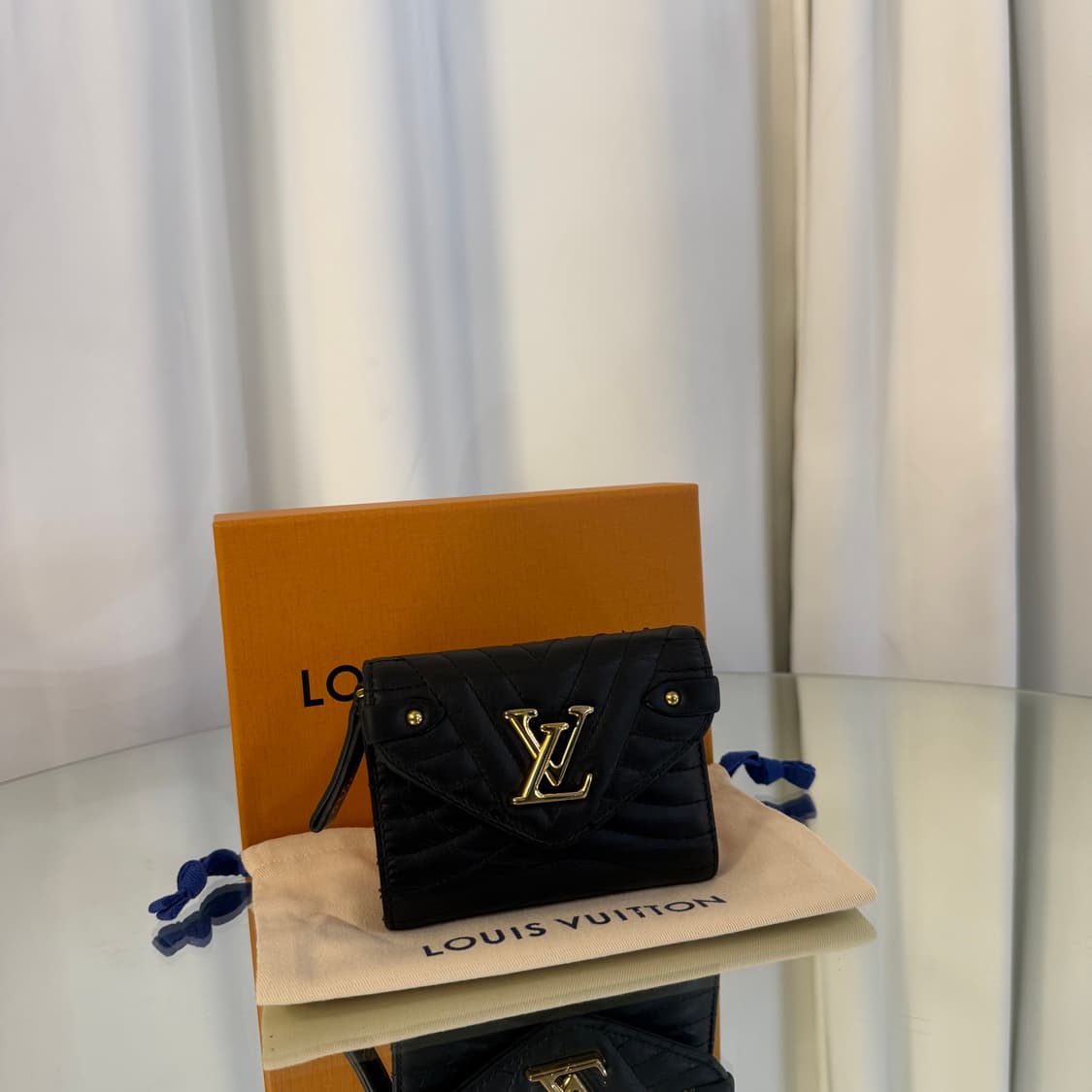 [정품] 루이비통 뉴웨이브 lv 3단 지갑 상품이미지2