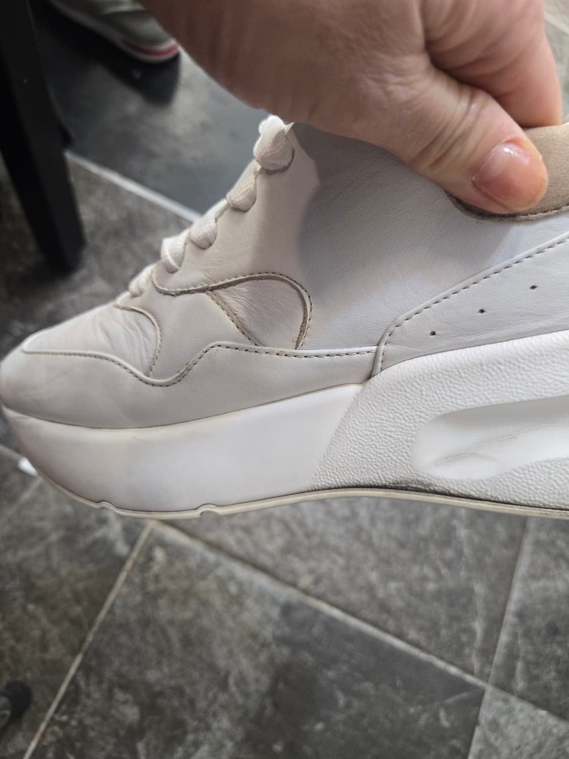 알렉산더 맥퀸 오버솔 스니커즈 화이트 상품이미지7