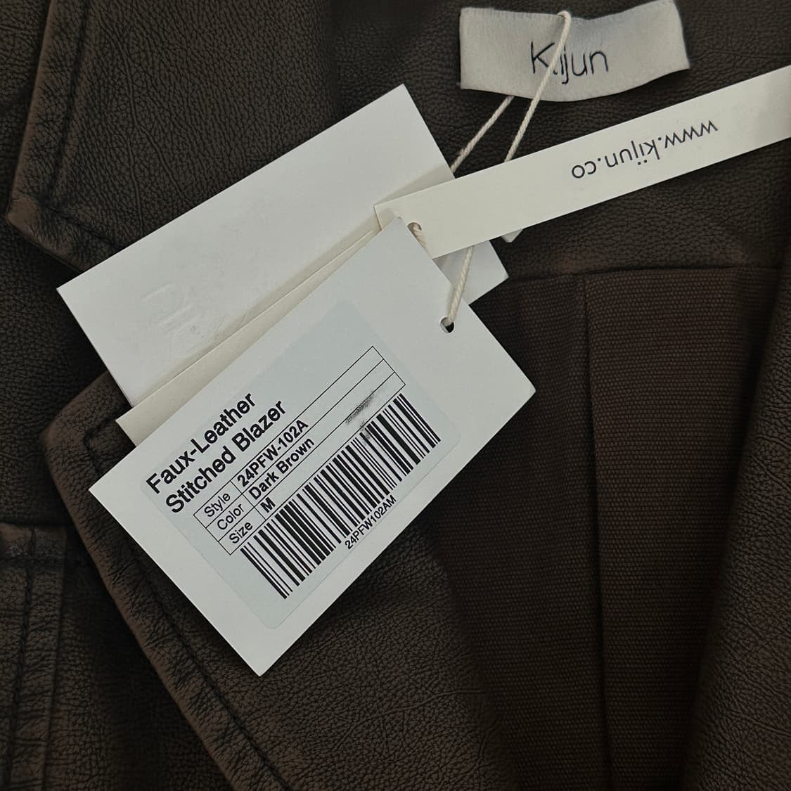 기준) Faux-Leather Stitched Blazer 상품이미지3
