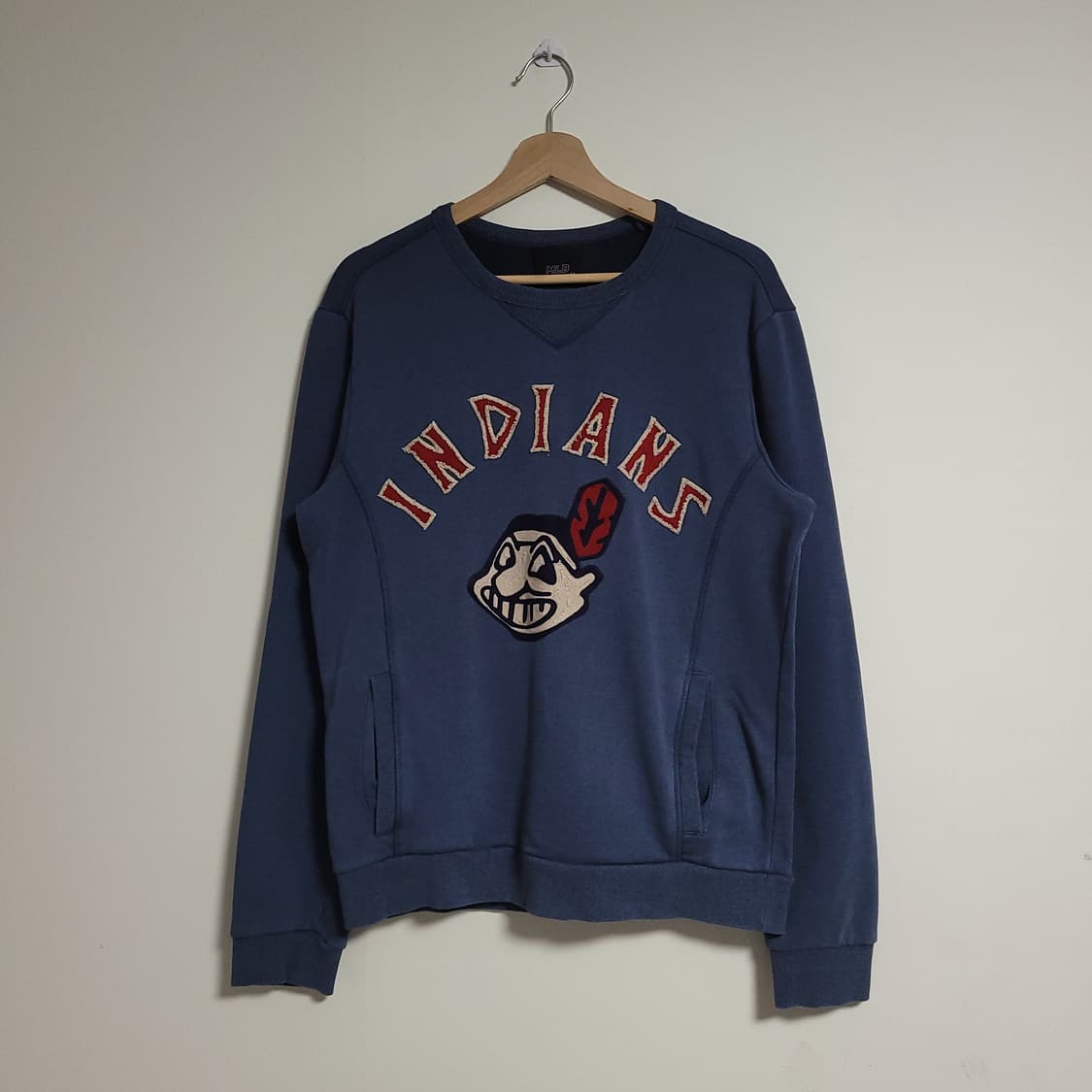 (100) MLB 엠엘비 인디언스 딥블루 맨투맨 티셔츠 상품이미지1