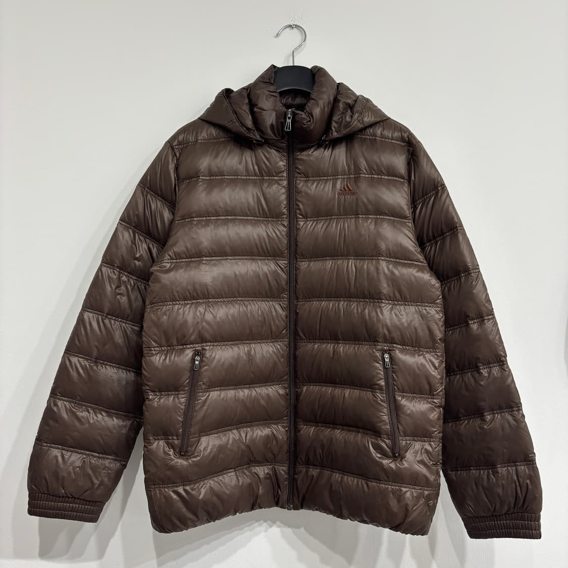 아디다스 브라운색 후드 경량패딩 상품이미지1