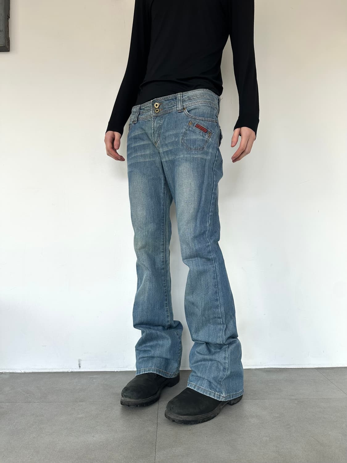 돌체앤가바나 2000s 워싱 부츠컷 플레어진 상품이미지1