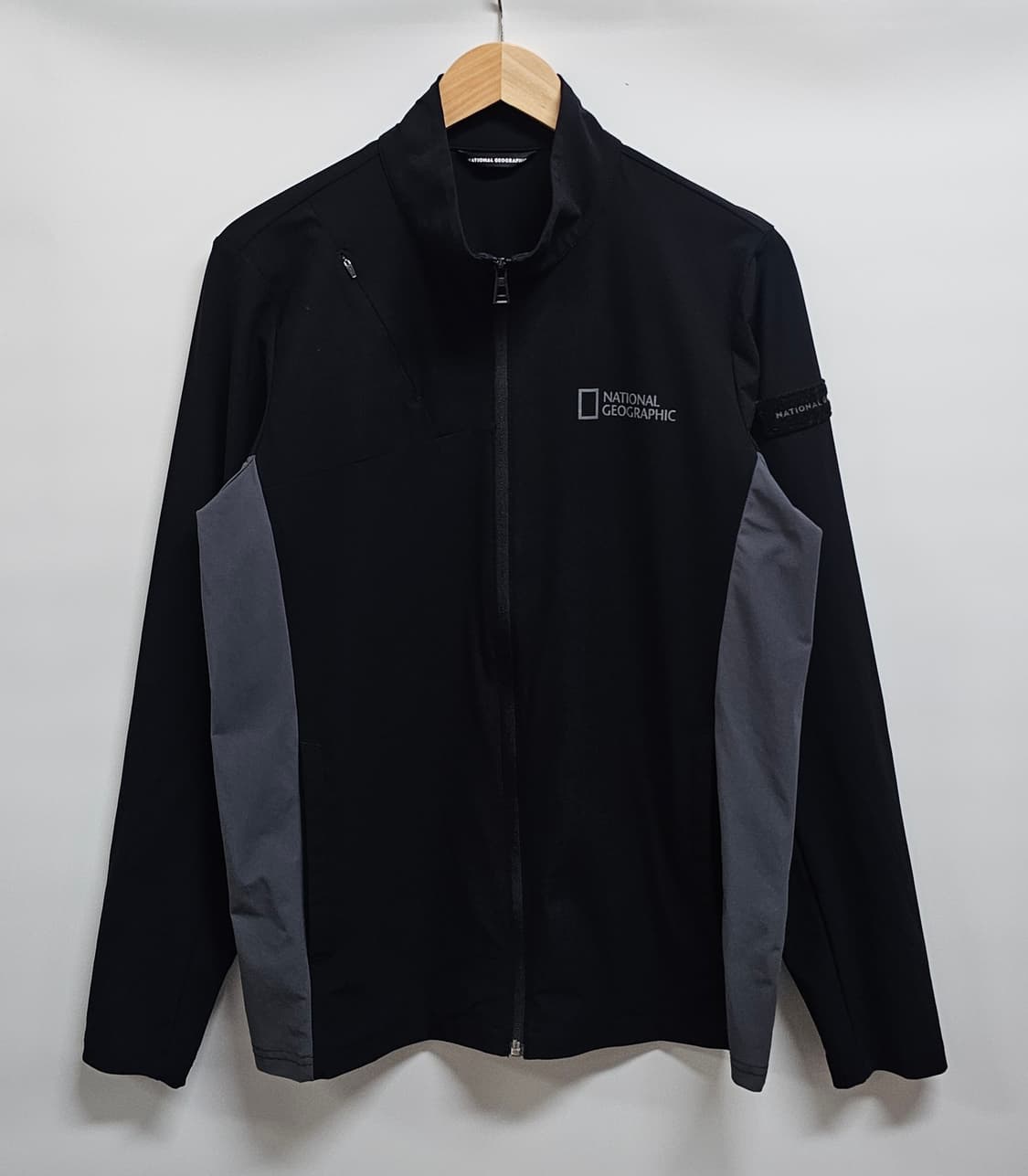 내셔널지오그래픽 블랙 바람막이 자켓 L 상품이미지1