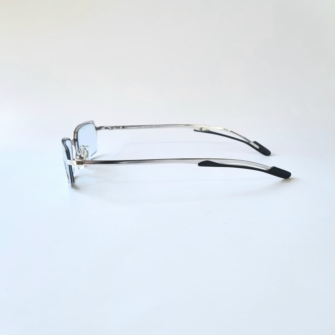 데드스탁 Y2K 무드 OGIS 실버 메탈 안경테  1431 상품이미지4