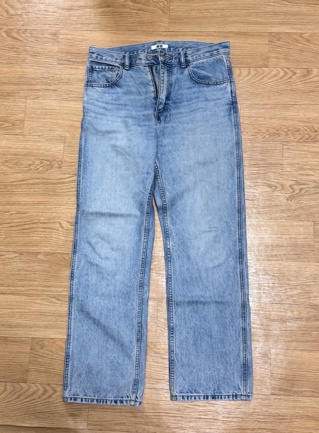 유니클로 U 레귤러 핏 진 321-447262 데님 청바지 상품이미지1