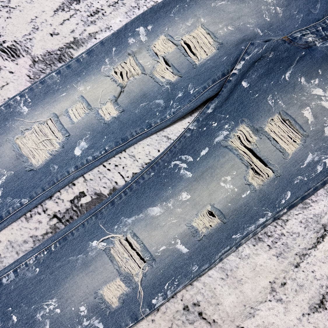 발망 데카르넹 11aw 페인트 데님팬츠 30 상품이미지4