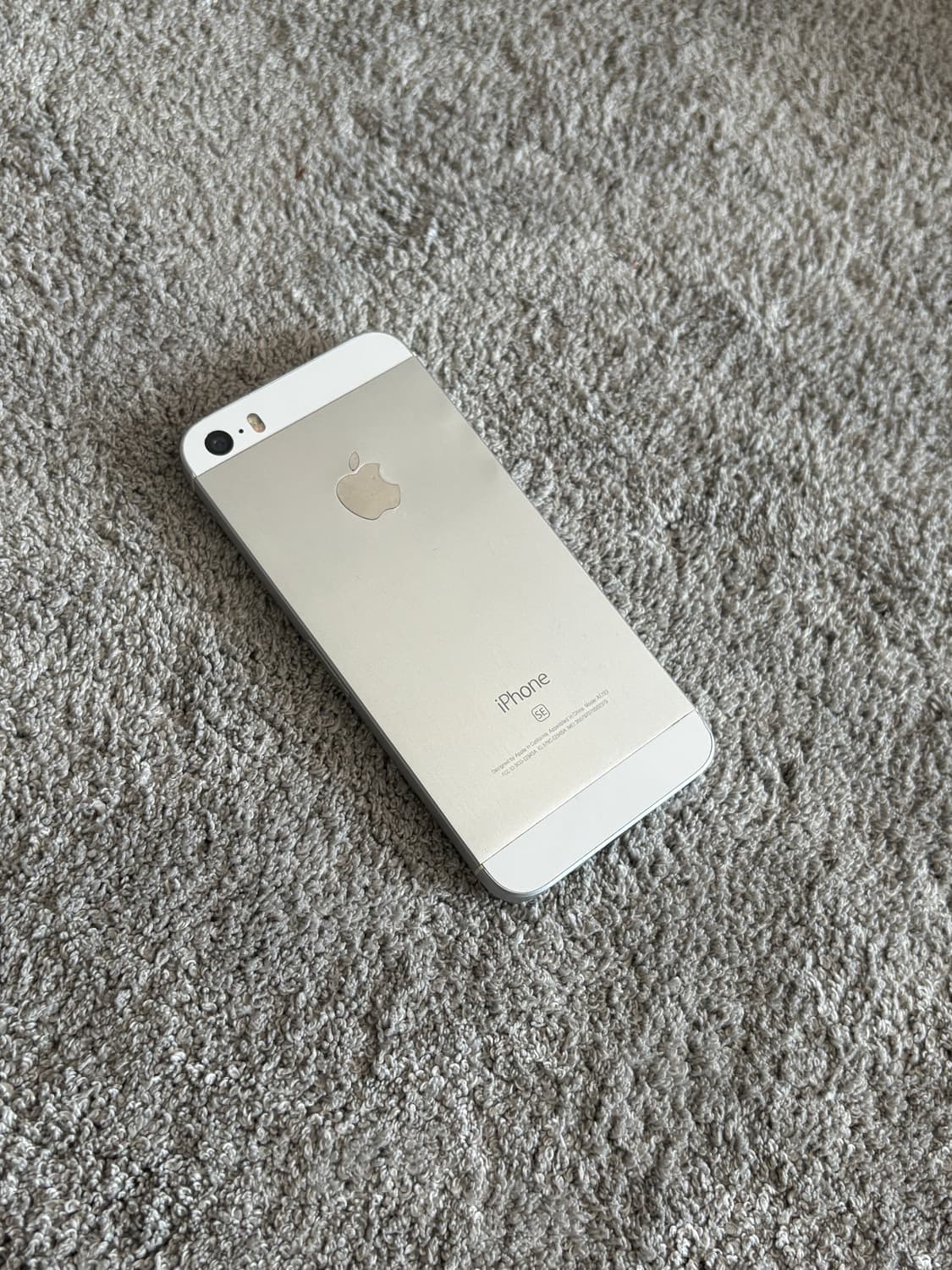 Apple iphone SE1 silver 64gb 상품이미지1