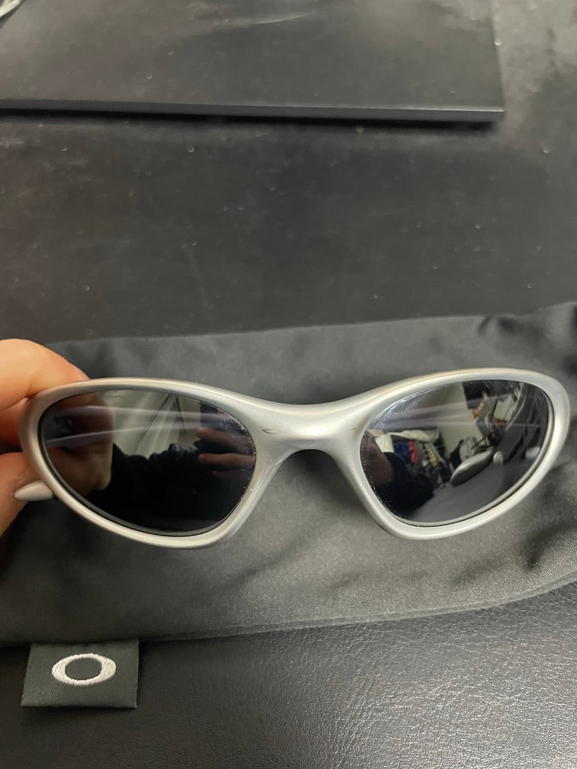 오클리 1998's 미뉴트 1.0 1세대 실버/블랙 상품이미지1