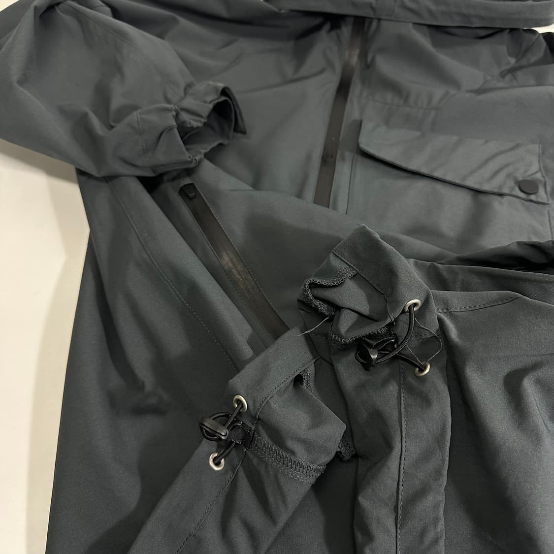 L 라퍼지스토어 다크그레이 빅포켓 유틸리티 바람막이 아노락 상품이미지4