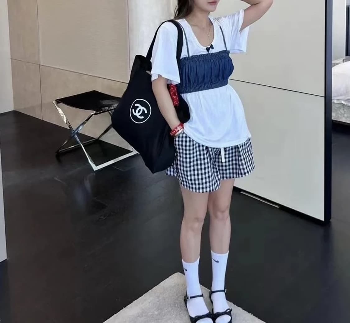 샤넬 뷰티 로고 빅에코백 블랙 상품이미지3