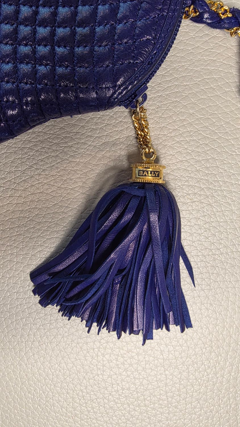 [신품급] 발리 퀼팅 테슬 숄더백 / 초레어 상품이미지5