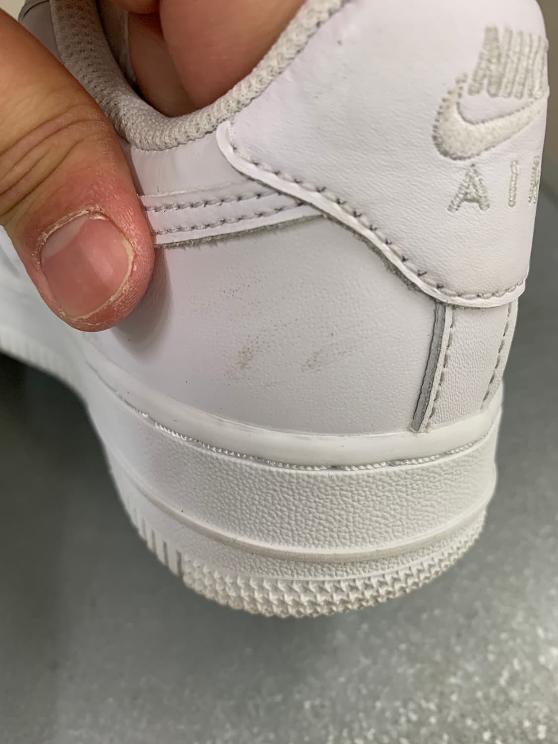 나이키 에어포스 1 로우 화이트 230 상품이미지6