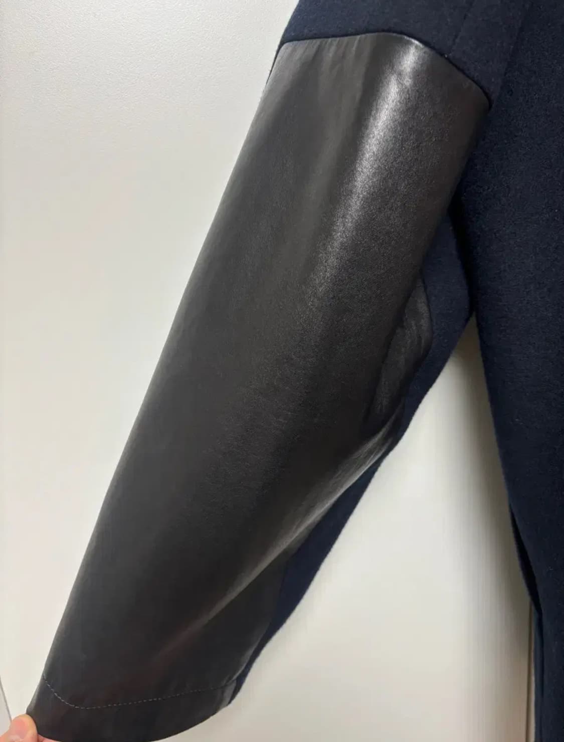 [L] 스튜디오니콜슨 x 자라 zara 레더 패치 피코트 판매 합니다 상품이미지9