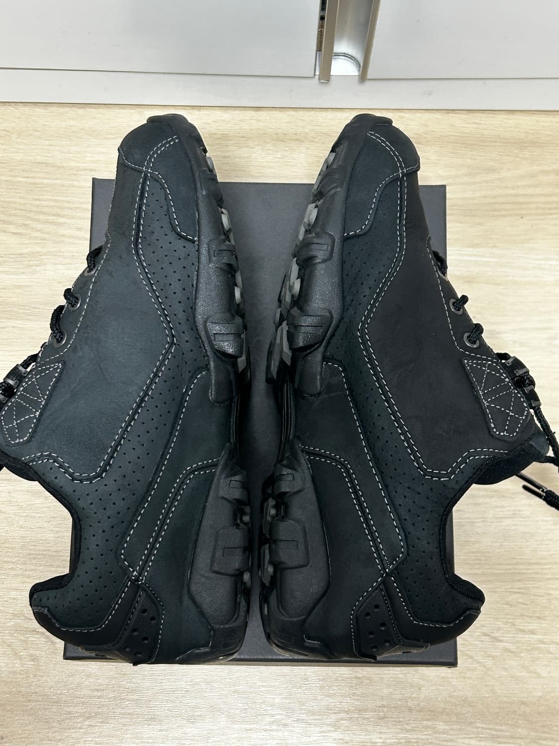 오클리 트레킹 스니커즈 (270) 상품이미지5