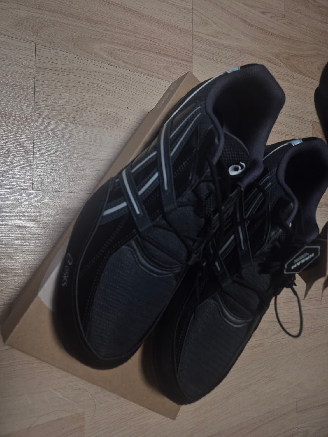 (새상품) 아식스 하이퍼싱크 블랙 285 상품이미지2