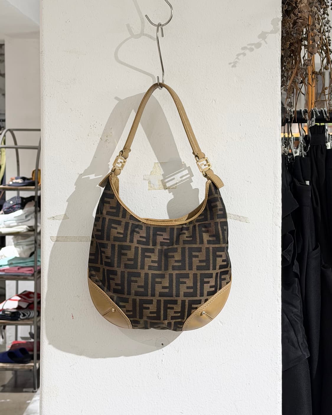 펜디 브라운 주카 캔버스 호보백 상품이미지4