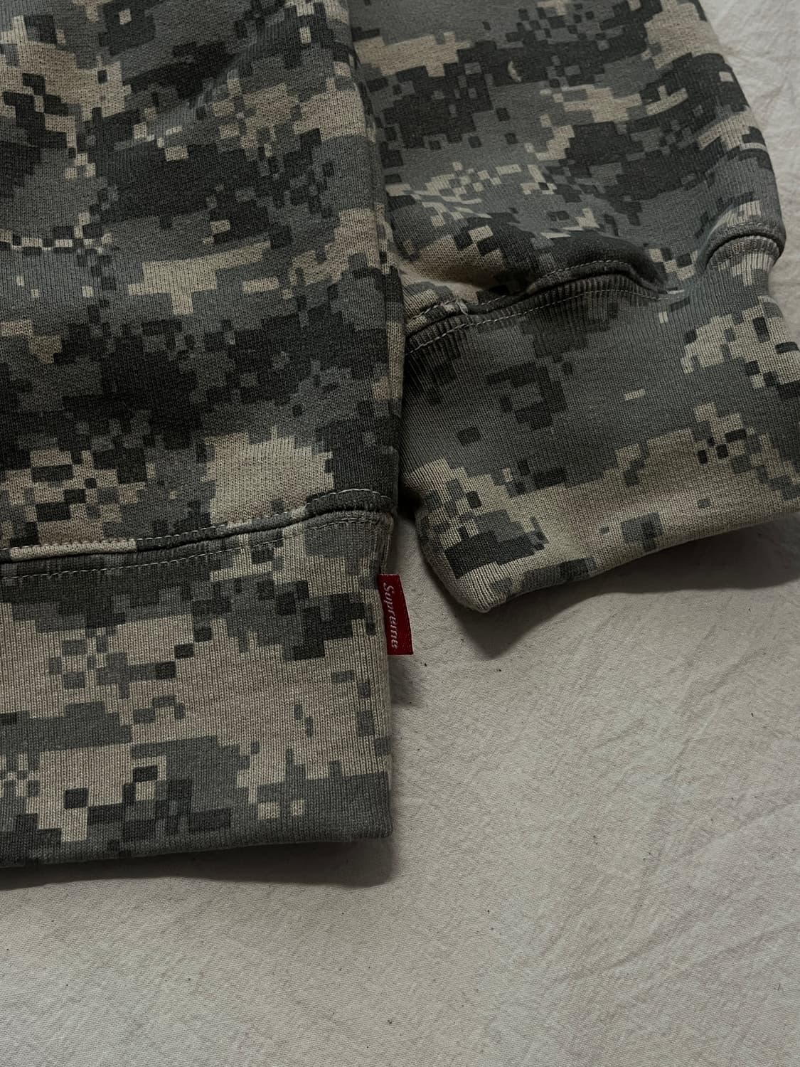 슈프림 스몰 박스 후드 스웨트셔츠 디지 카모 상품이미지7