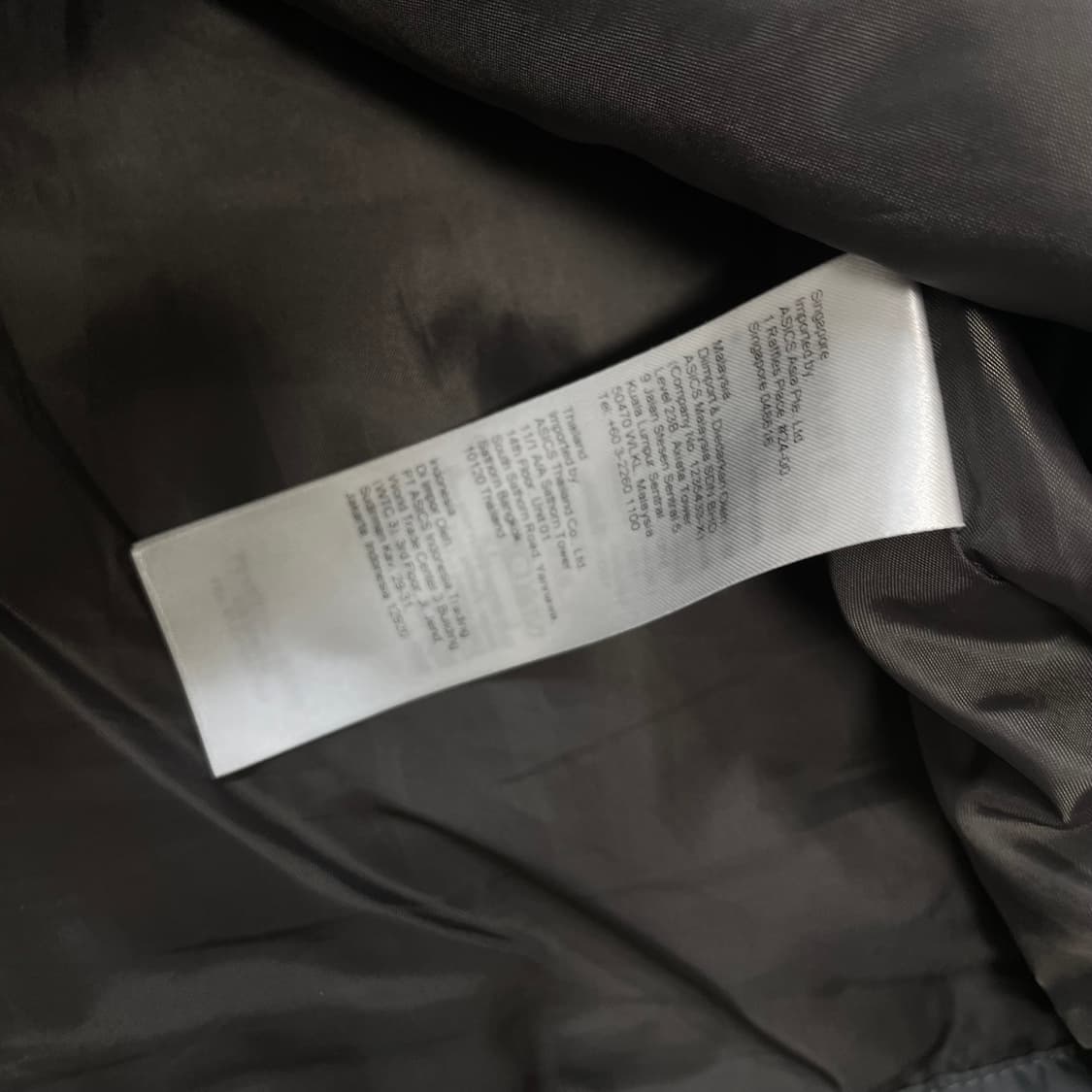 오니츠카타이거 자수 로고 퀄티드 경량 패딩 자켓 그레이 상품이미지5