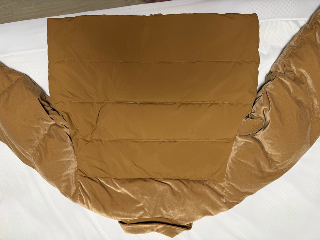 아디다스 벨벳 푸퍼 패딩 자켓 카멜 색상 상품이미지6