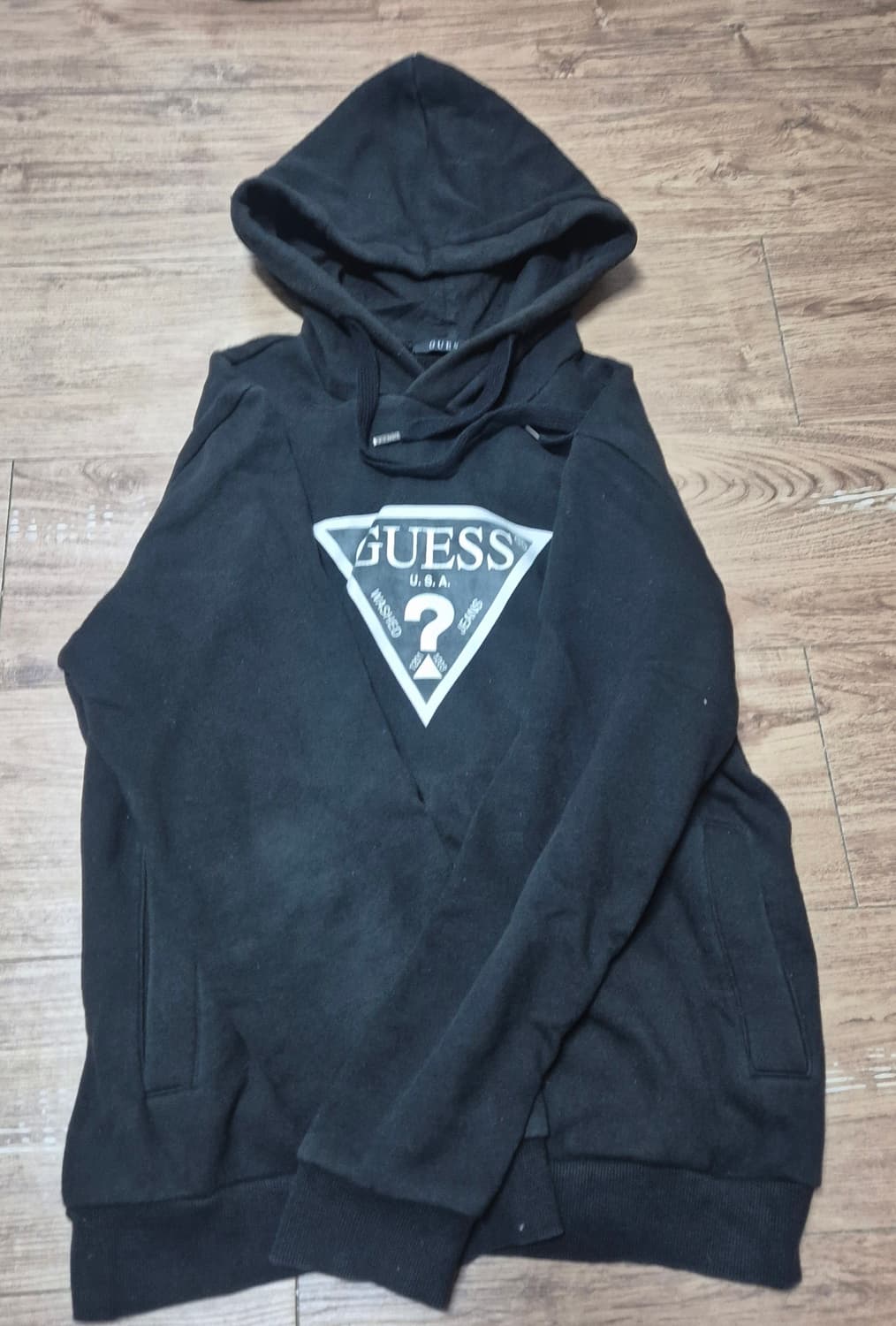 게스 기모후드티 판매합니다 상품이미지1