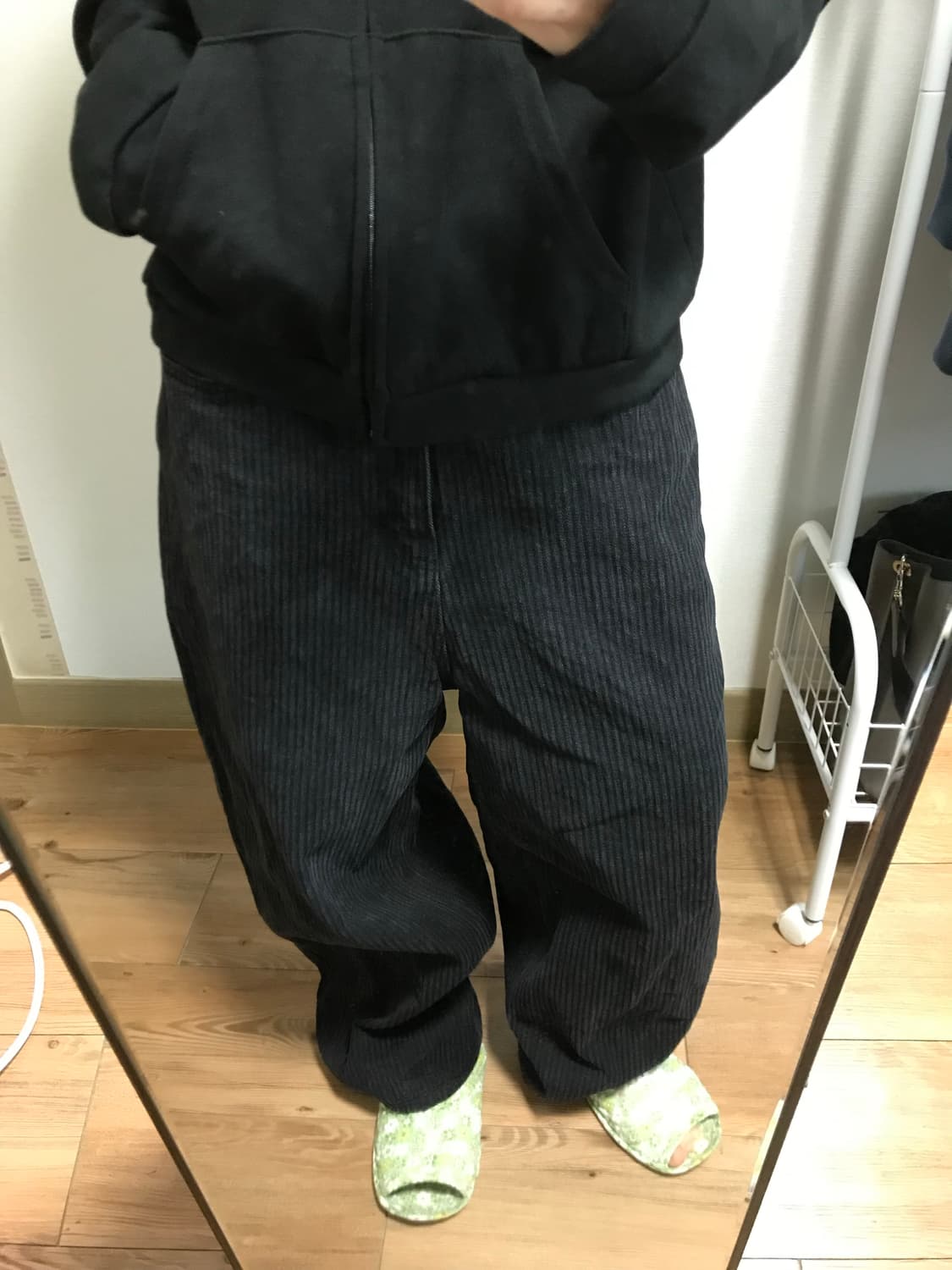 스트라이프 블랙팬츠 상품이미지4