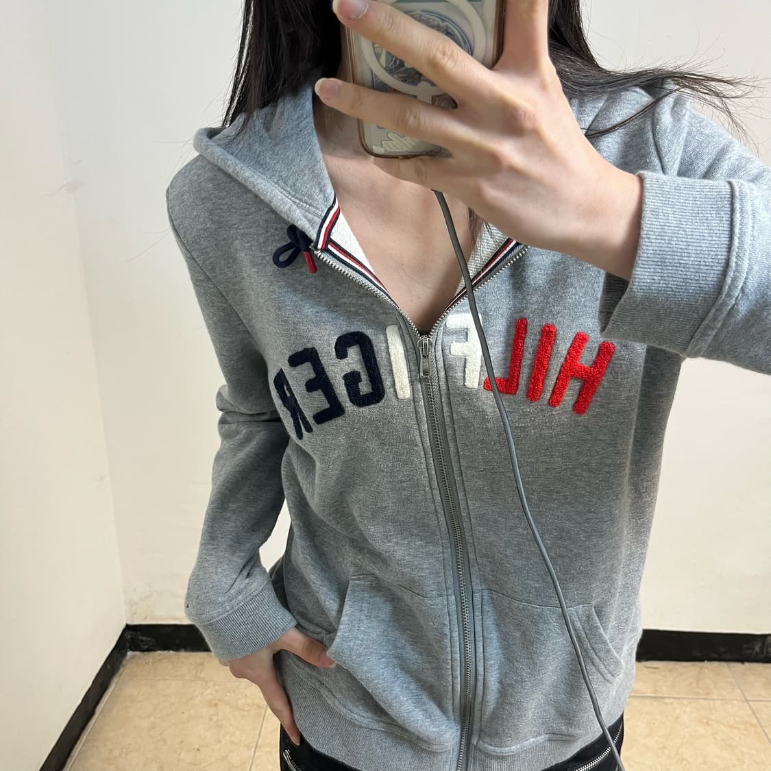 Tommy Hilfiger grey hood zip-up 상품이미지3