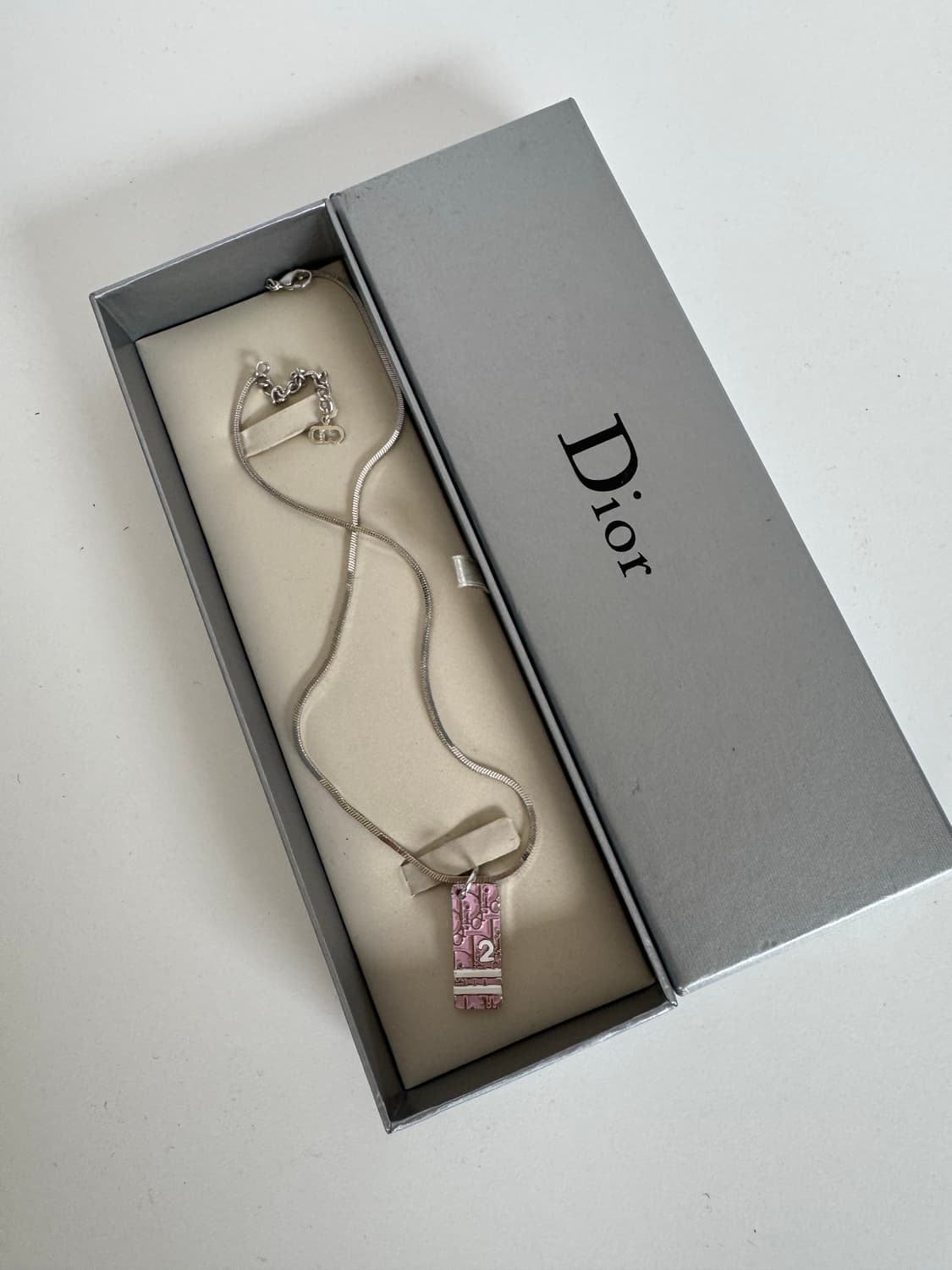Dior 디올 빈티지 트로터 핑크 넘버 2 플레이트 목걸이 상품이미지2