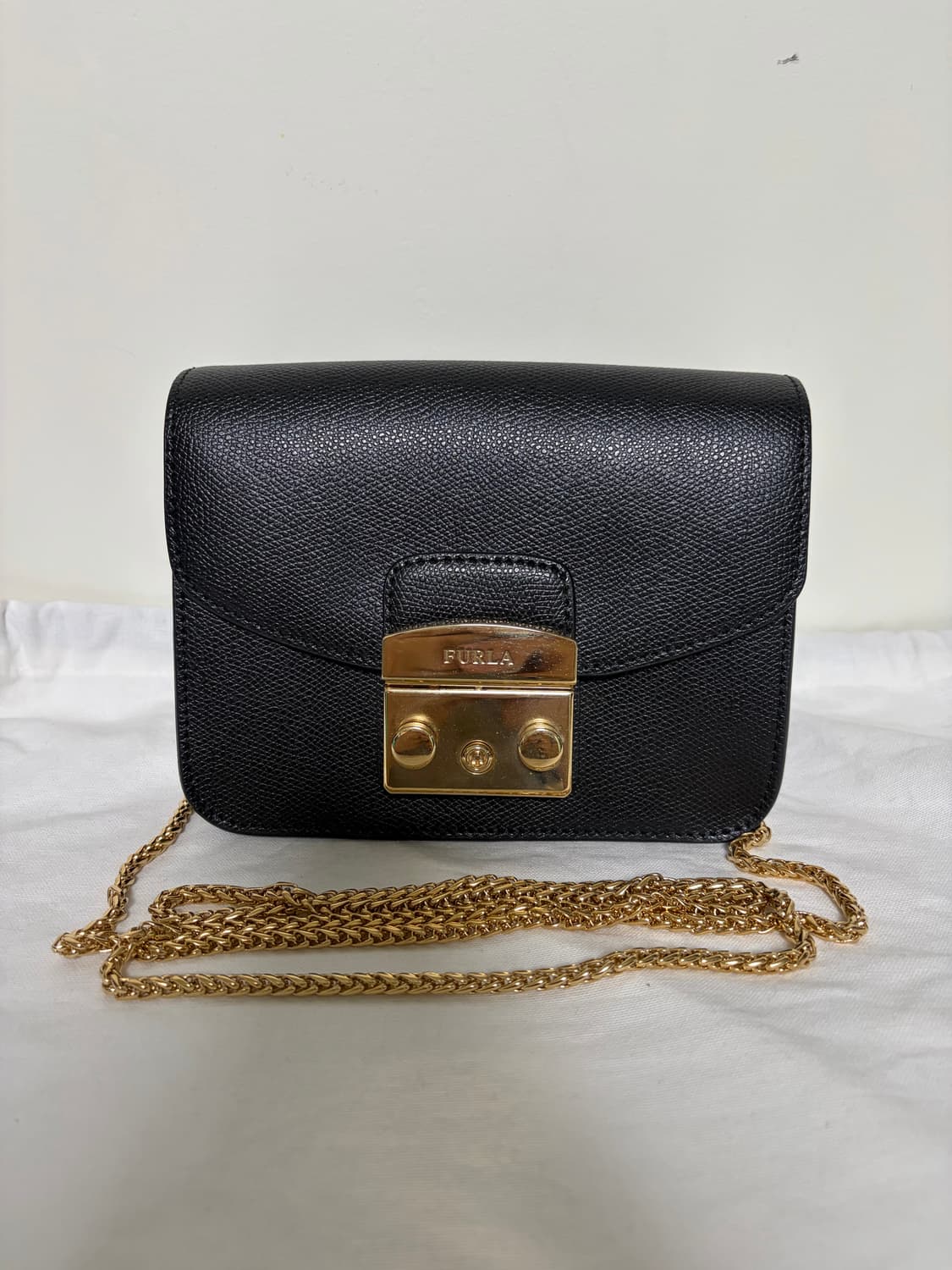 FURLA 훌라 블랙 체인 미니 숄더백 상품이미지1