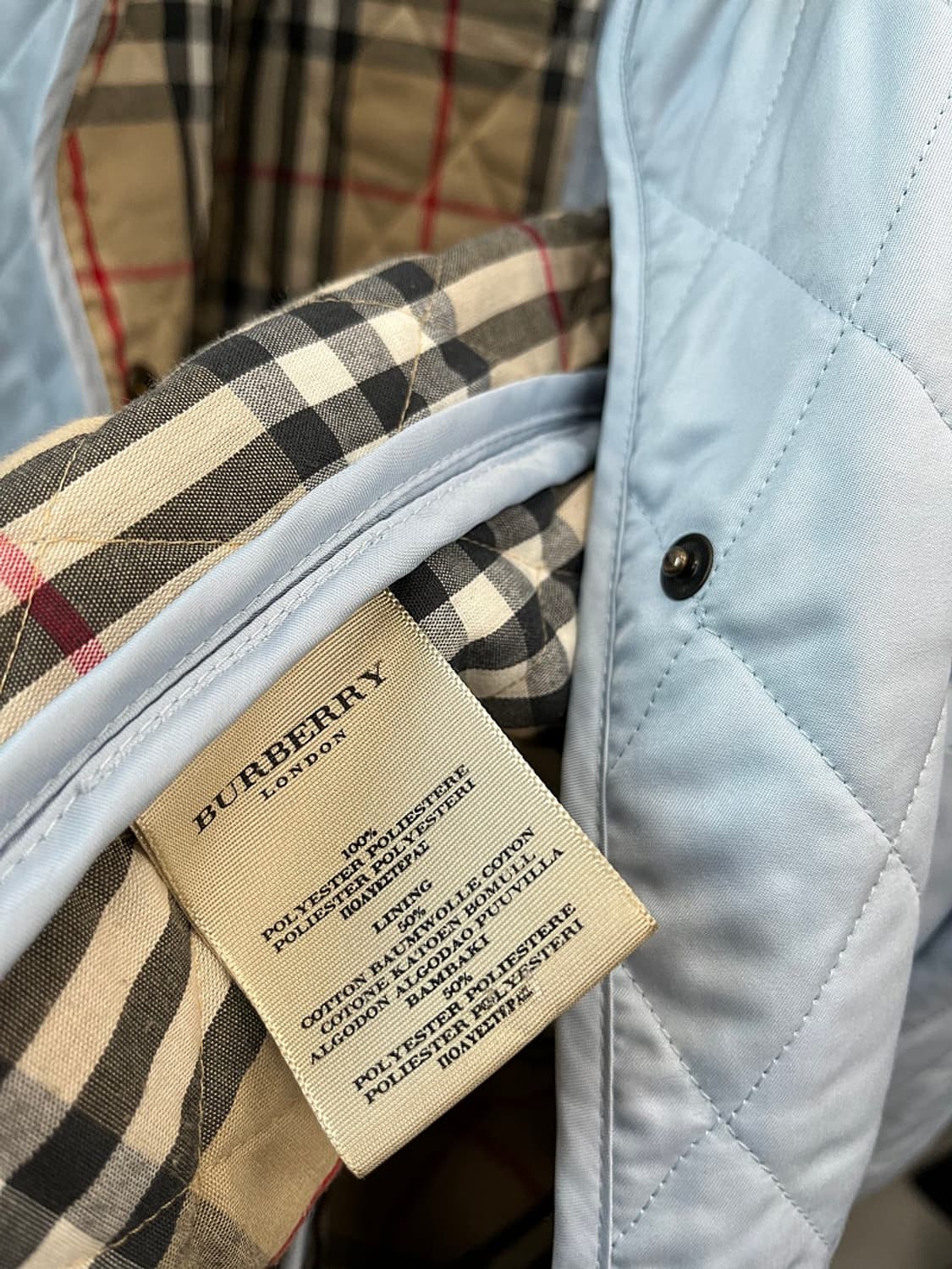 여) 버버리 런던 라이트블루 퀼팅자켓  상품이미지9