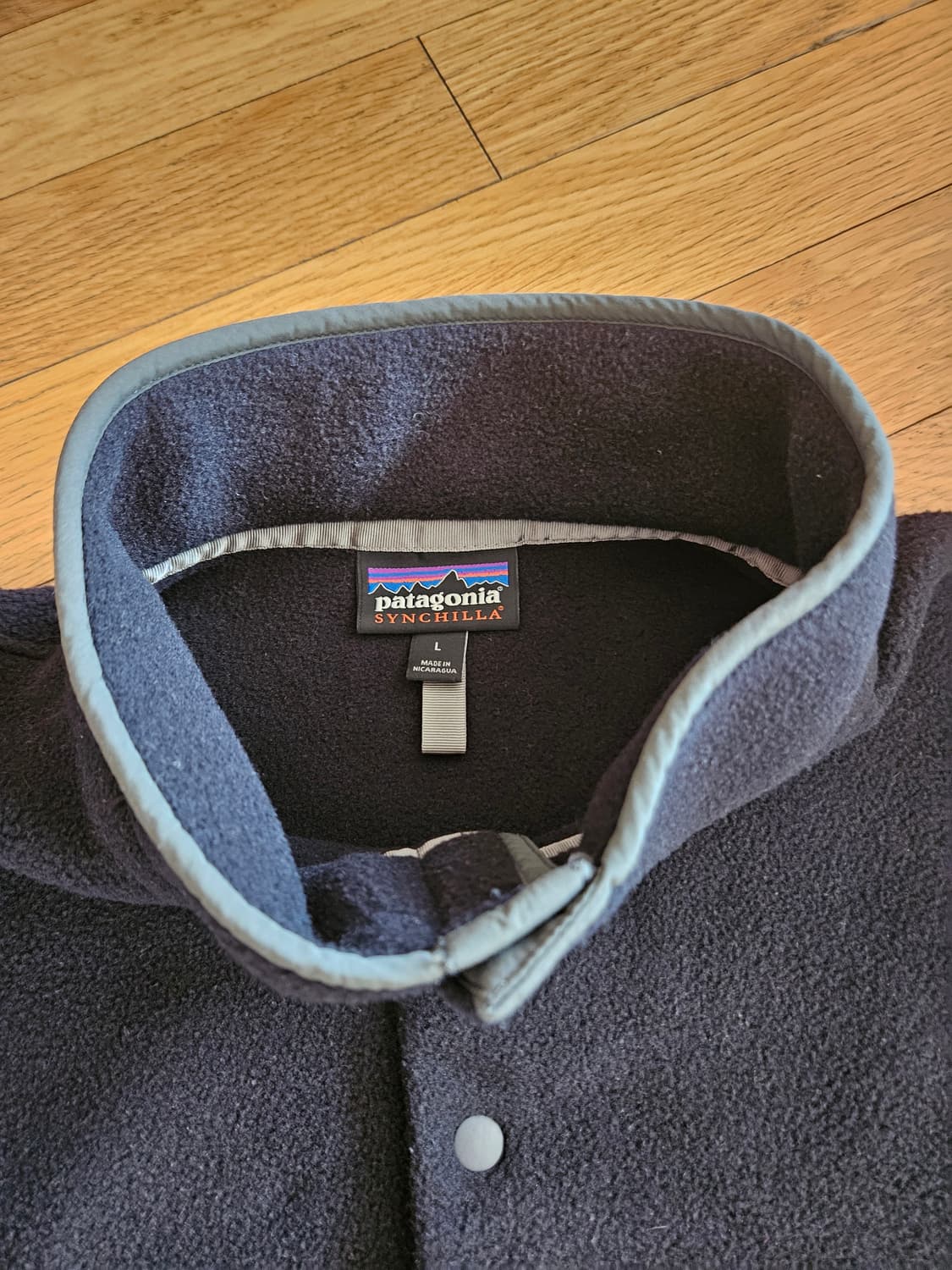 파타고니아 신칠라 블랙 라이트웨이트 L 후리스 플리스 아노락 상태A 상품이미지2