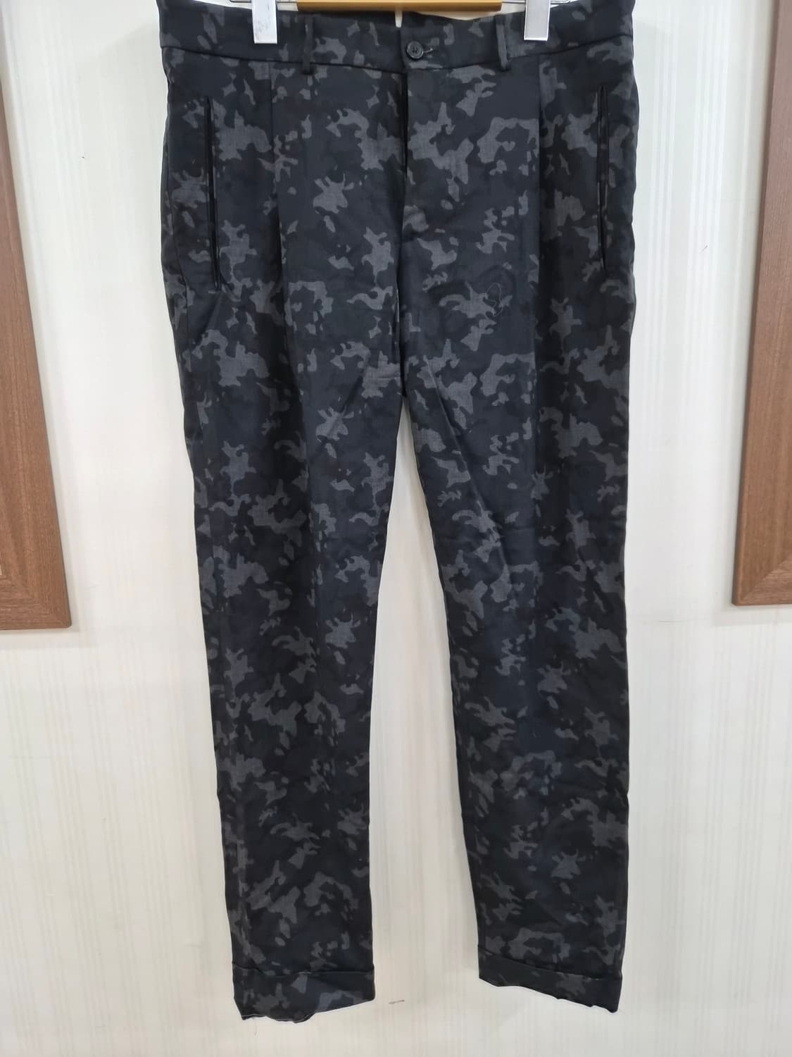 32) Berwick 베르위치 카모 슬랙스 팝니다 상품이미지1