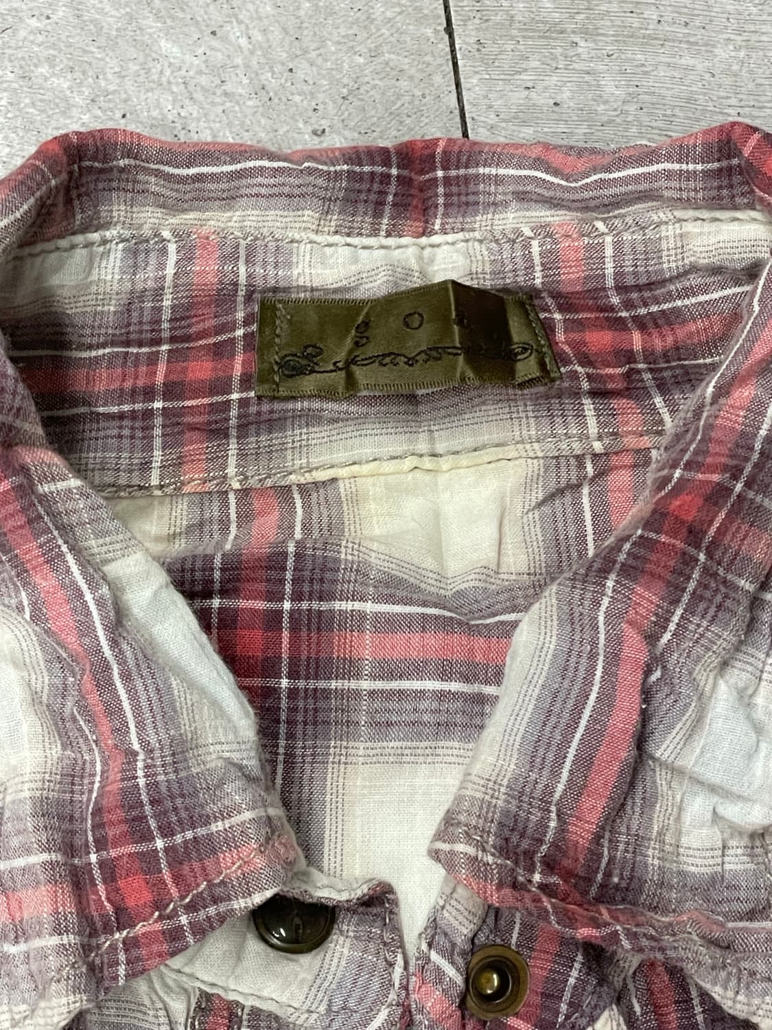 g.o.a 고아 엔틱 버튼 디테일 체크 셔츠 상품이미지7