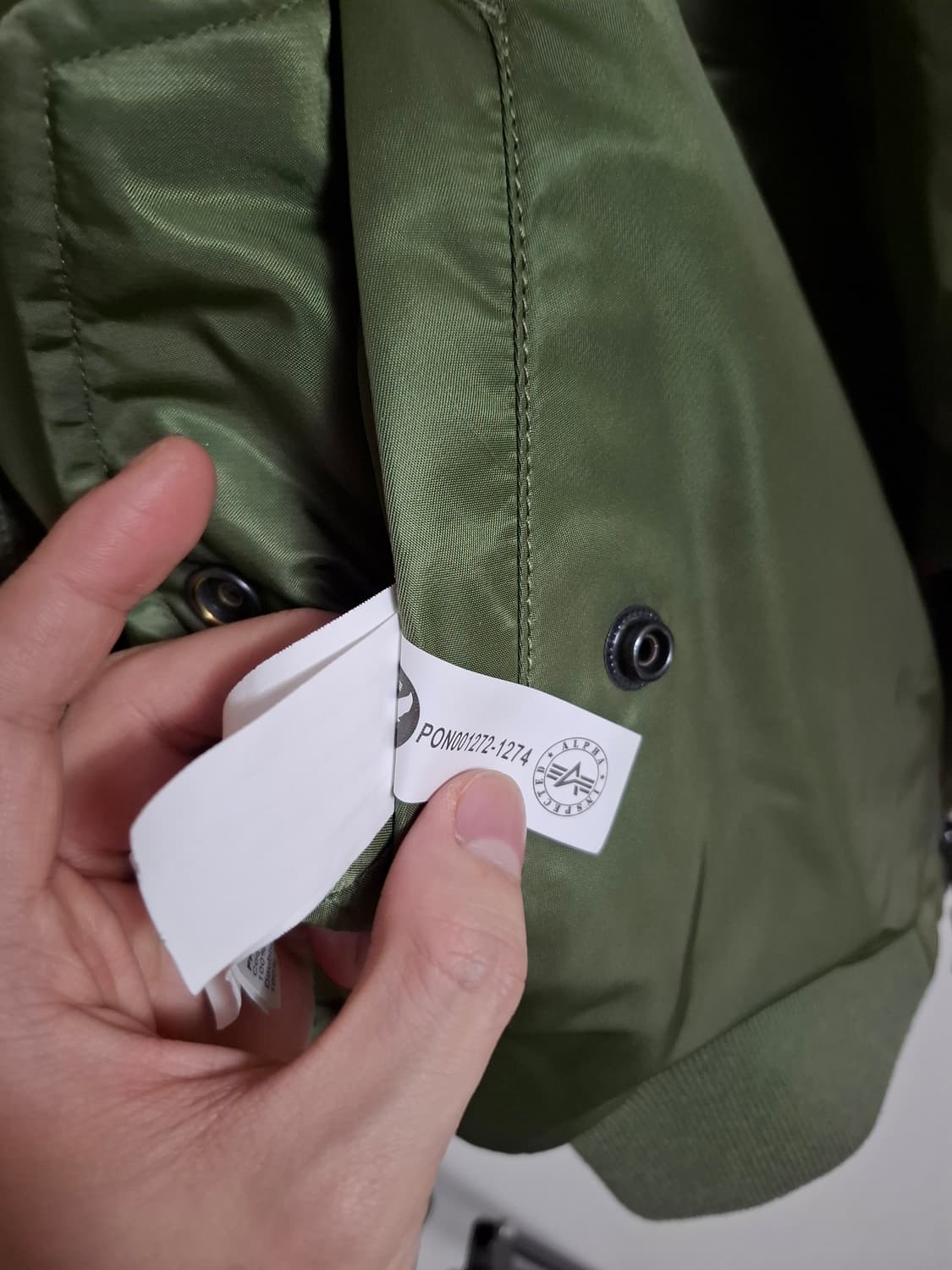 알파인더스트리 ma-1 블러드칫 m (레귤러) 상품이미지9