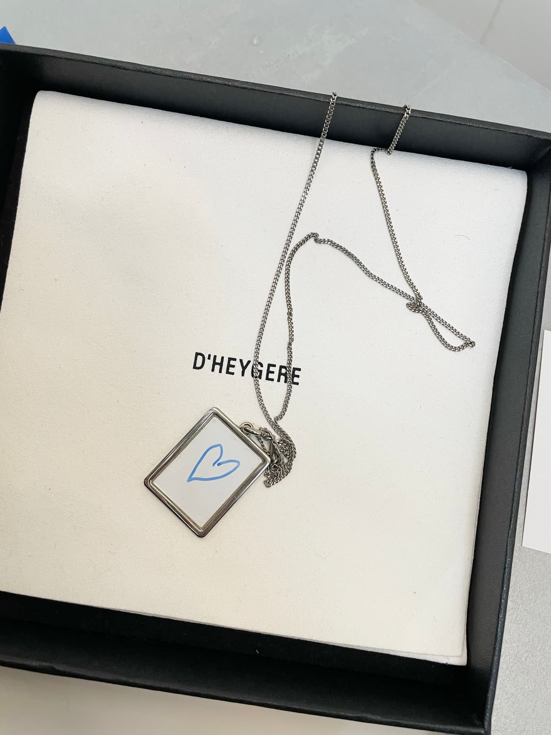 D'heygere Whiteboard Necklace 화이트보드 목걸이 상품이미지2