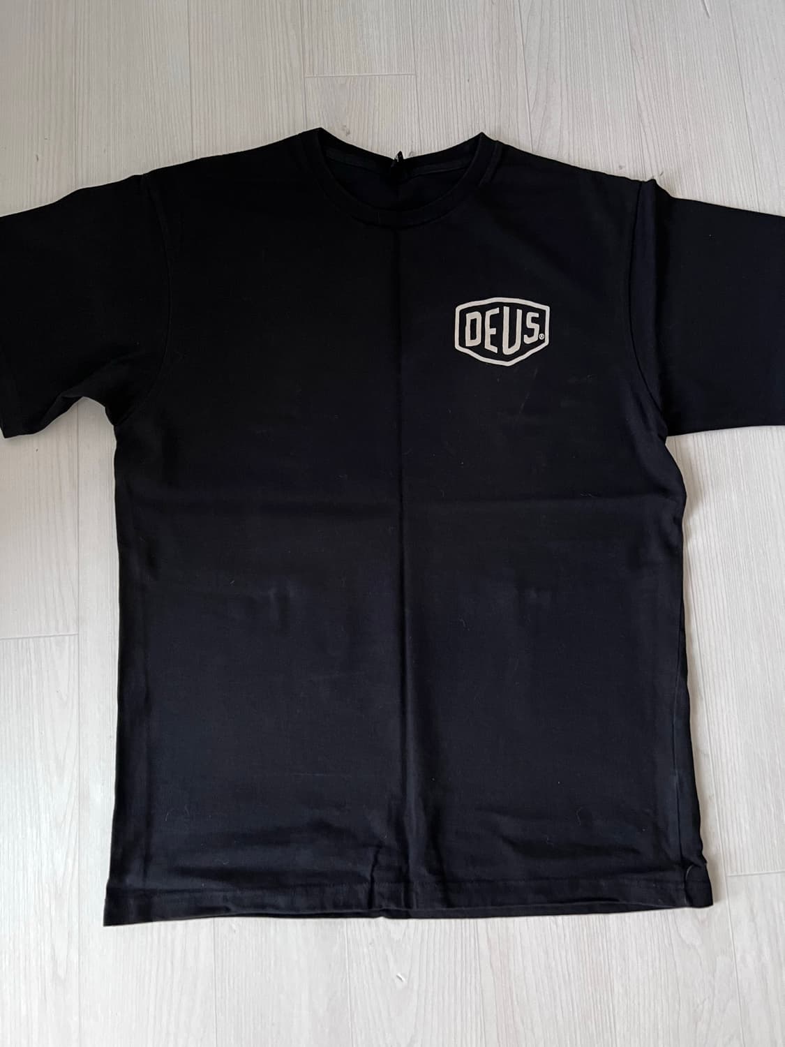 데우스 반팔 상품이미지2