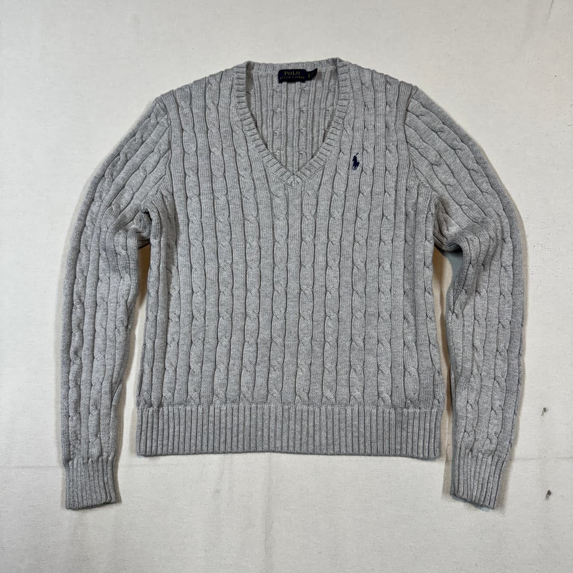 L) 폴로 랄프로렌 코튼 케이블 꽈배기 브이넥 니트 그레이 상품이미지1