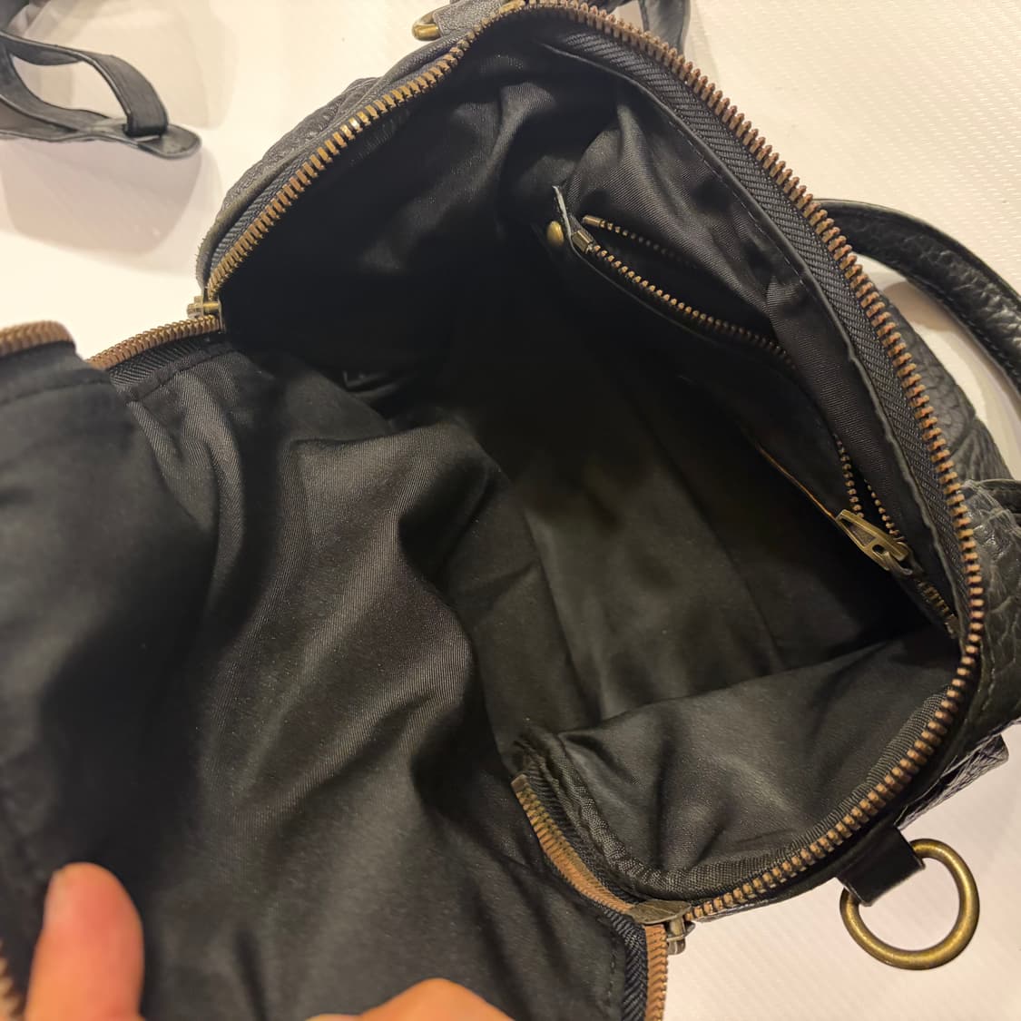 알렉산더왕 총알백 로키백 상품이미지7