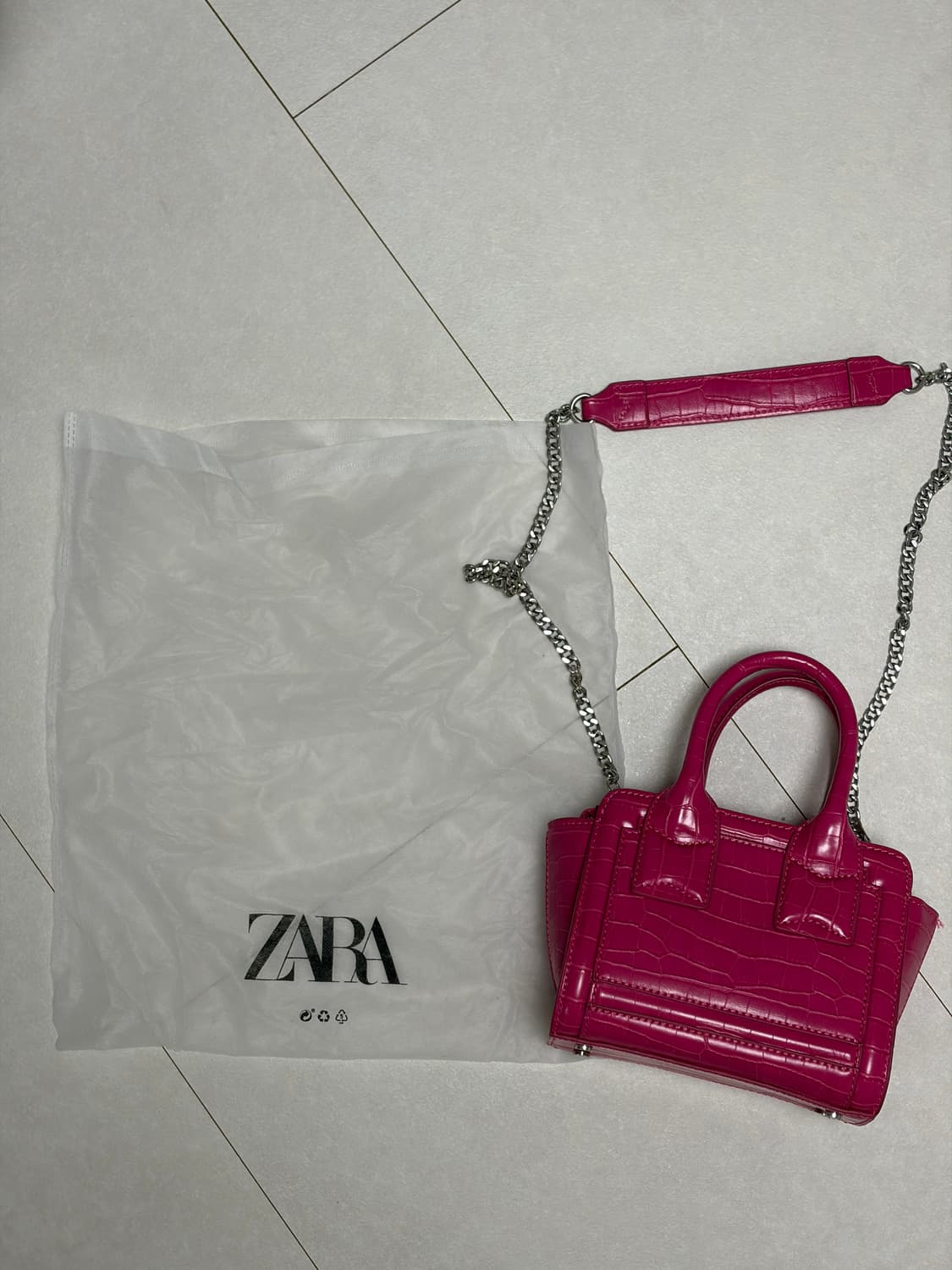 자라 미니 크로크 엠보싱 숄더백 핑크 상품이미지1