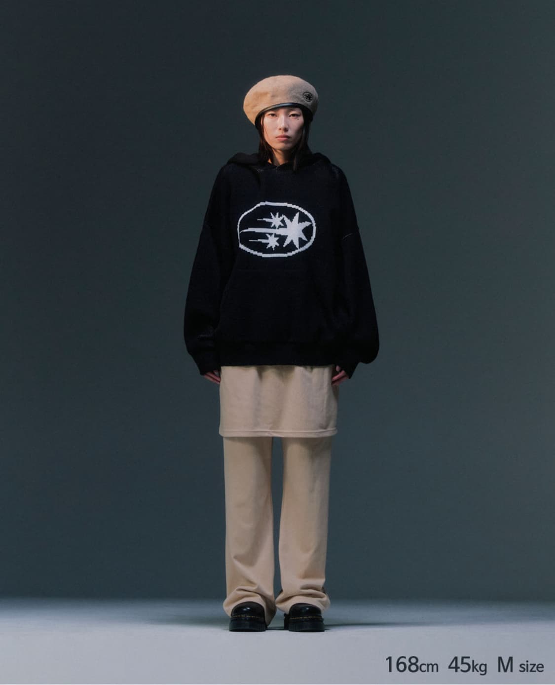 나이트고스트클럽 로고 니트 후디 상품이미지1